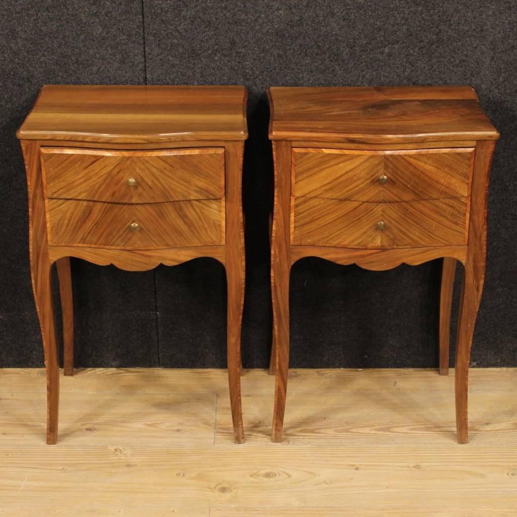 Beautiful pair of French bedside tables of the second half of the 20th century. Furniture nicely inlaid in walnut and rosewood, of good quality. Bedside tables finished for the centre, of excellent proportions, ideal to be placed in a bedroom but it