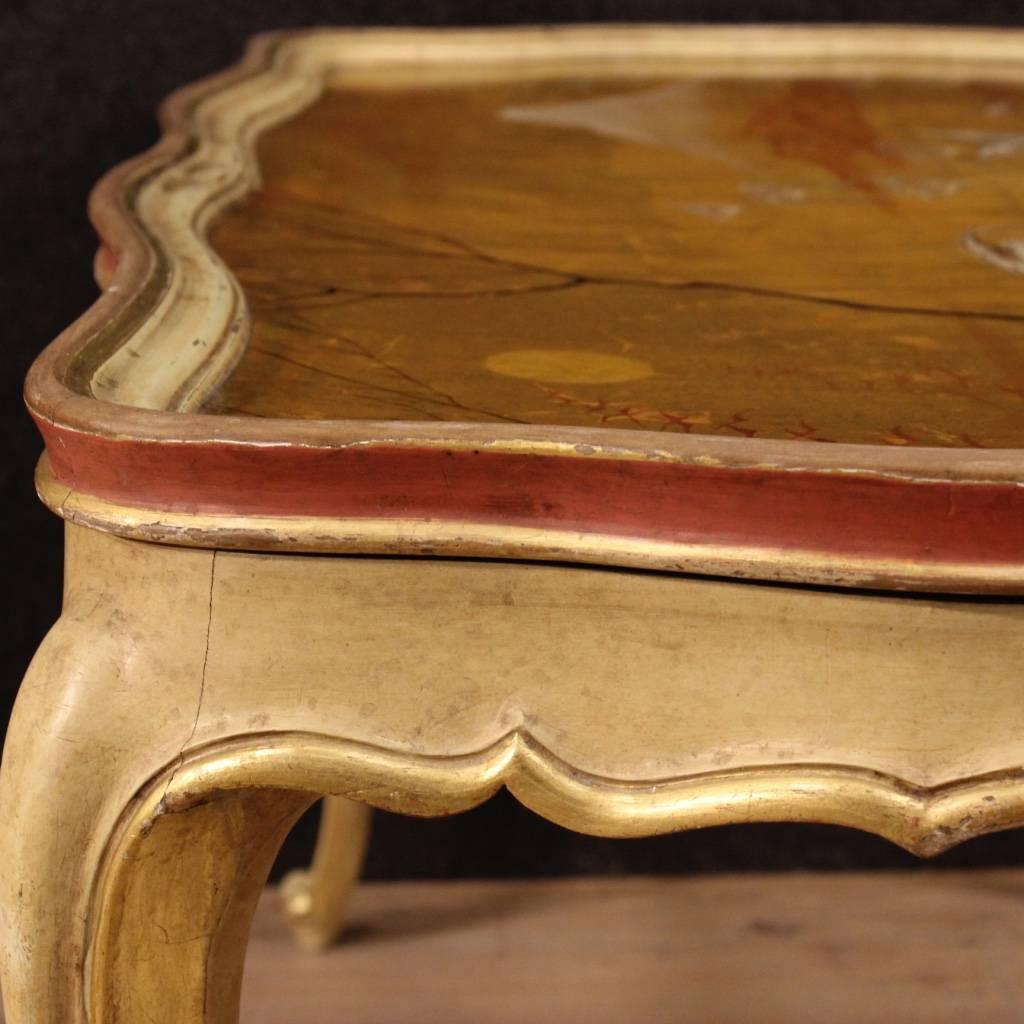 20th Century Venetian Lacquered and Gilt Coffee Table 2