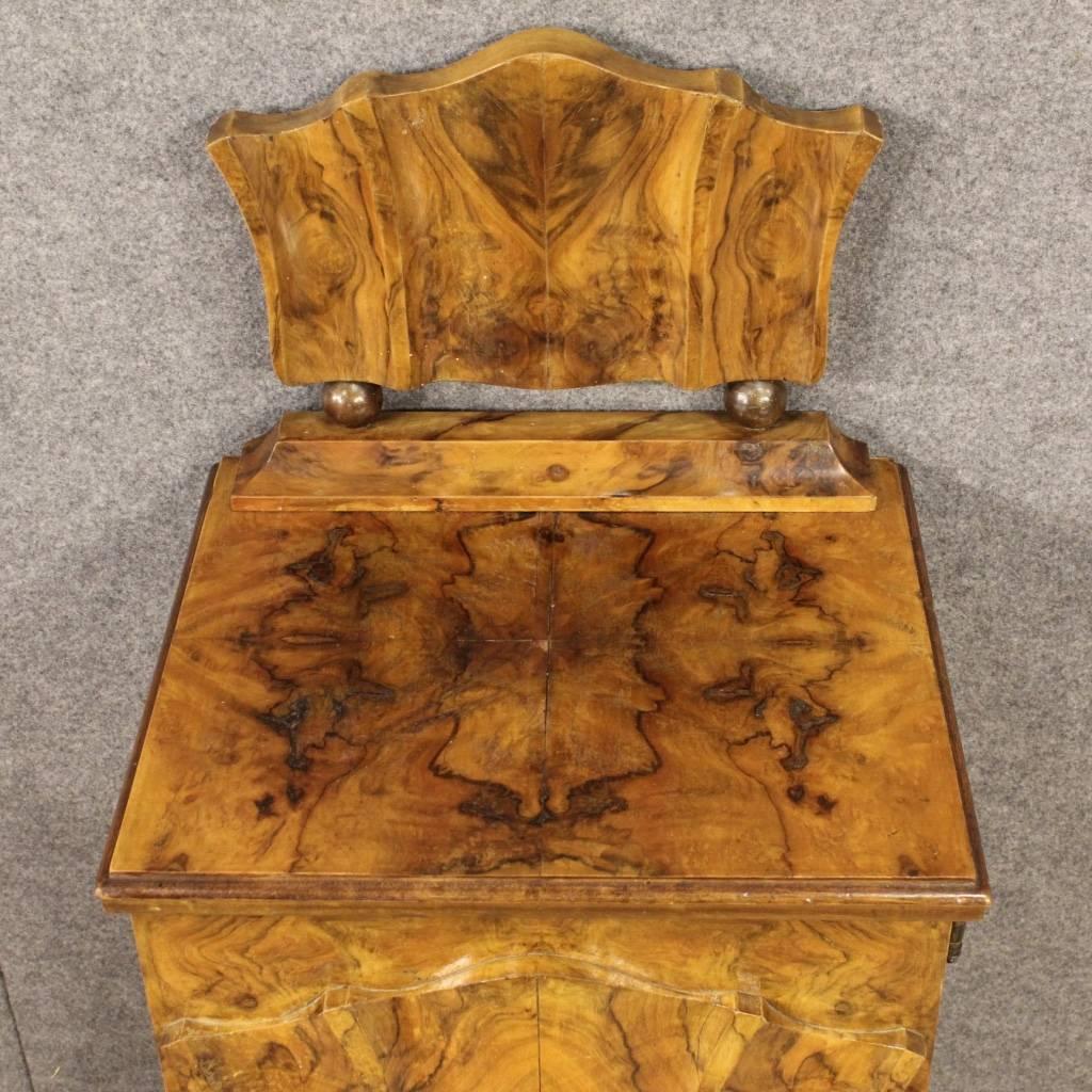 Burl 20th Century Pair of Italian Bedside Tables in Art Deco Style