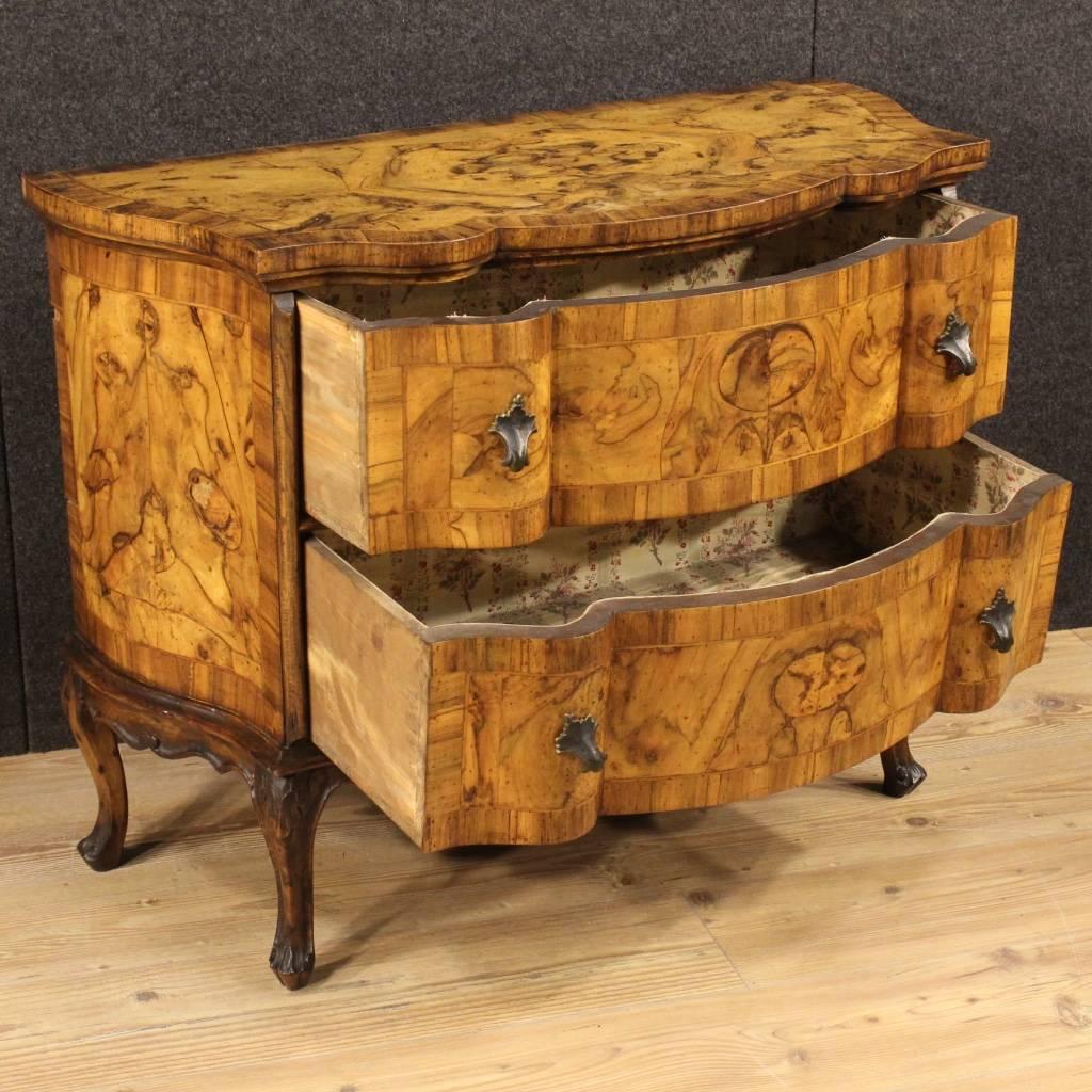 20th Century Small Venetian Dresser Carved in Walnut and Burl 5