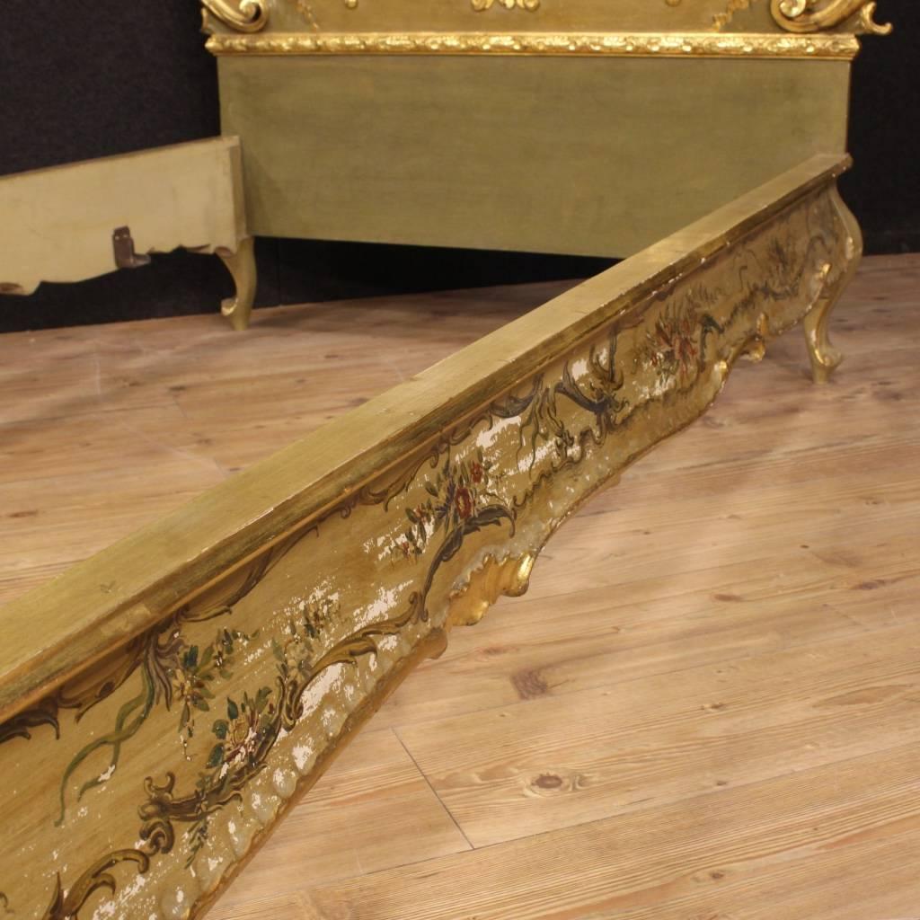 20th Century Venetian Lacquered and Gilt Single Bed 3