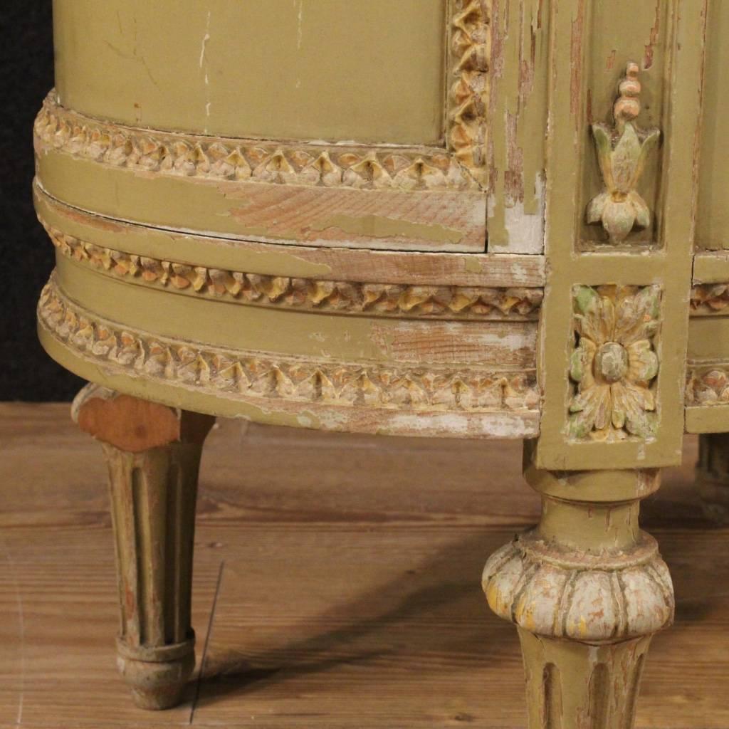 20th Century Pair of Italian Lacquered Side Tables in Louis XVI Style 2