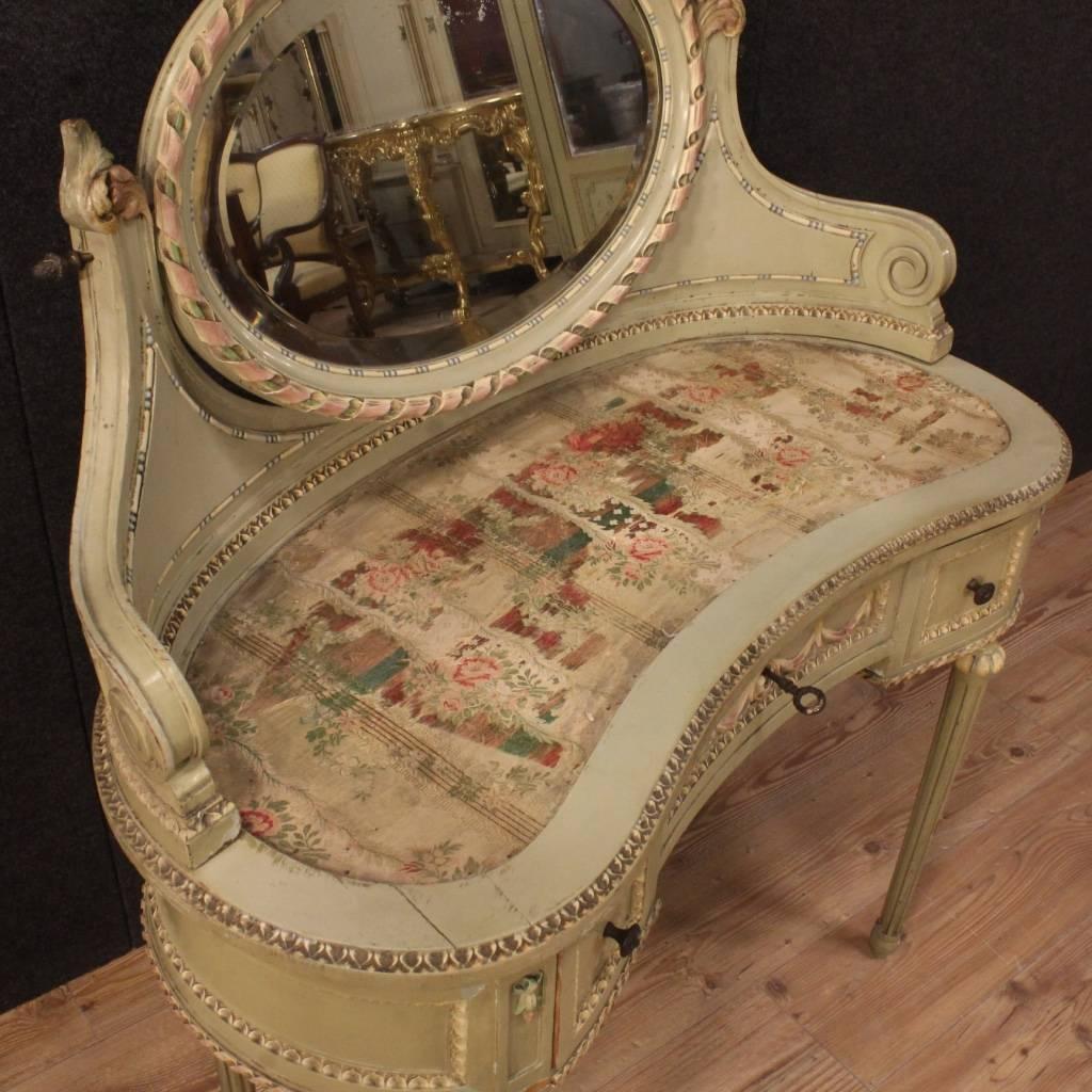 20th Century Italian Painted Dressing Table in Louis XVI Style 2