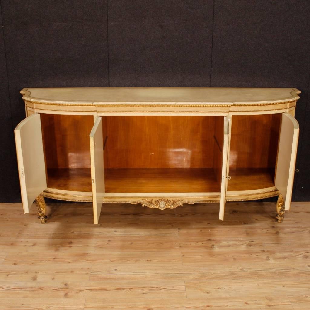 20th Century Italian Sideboard in Lacquered and Giltwood 5