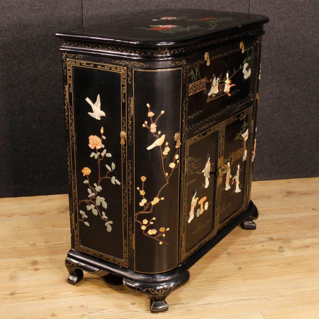 20th Century French Lacquered and Painted Chinoiserie Wet Bar 3