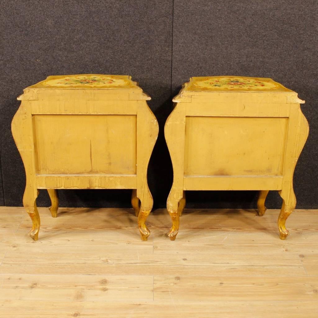 20th Century Pair of Venetian Lacquered Bedside Tables 5