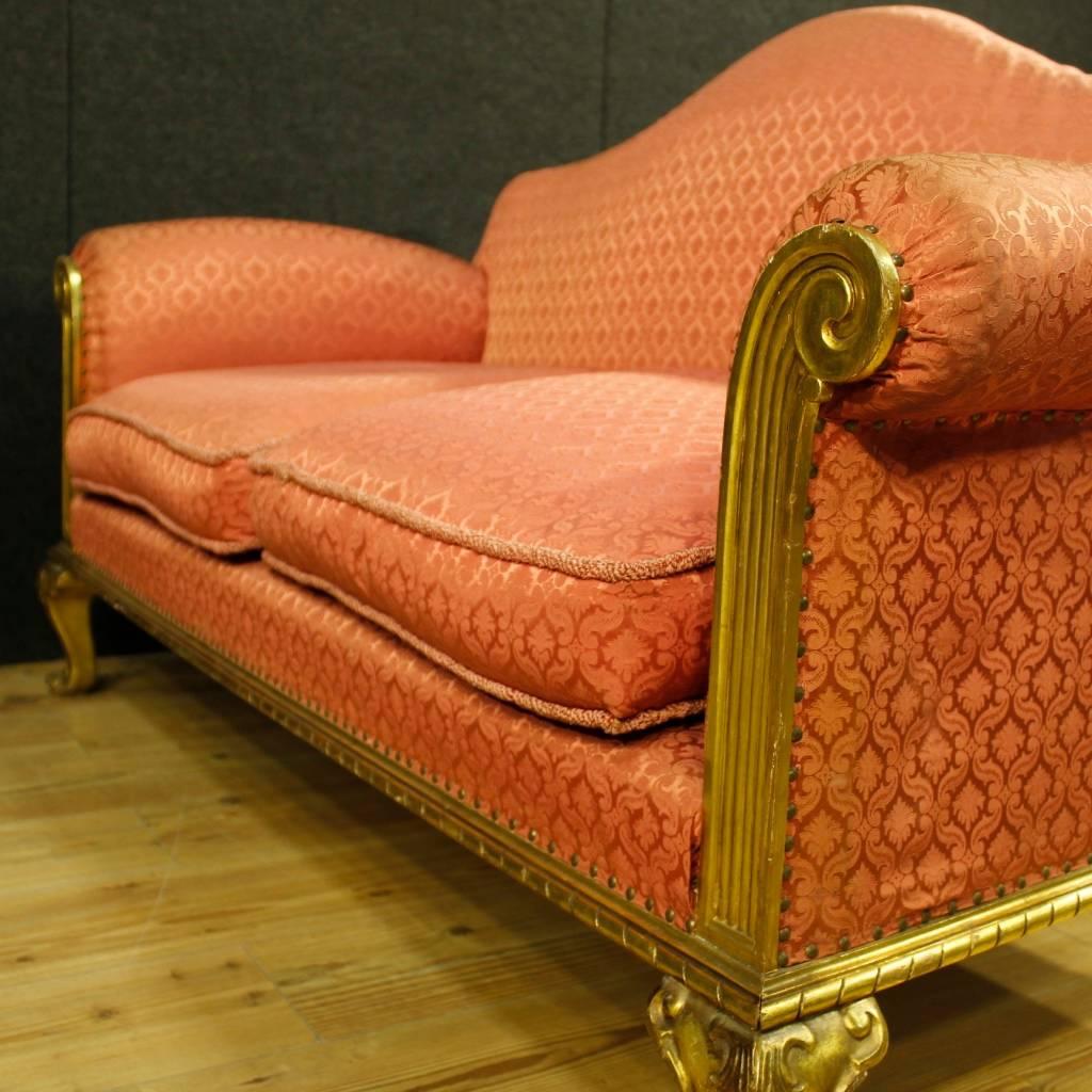 20th Century Spanish Sofa in Golden Wood In Fair Condition In Vicoforte, Piedmont