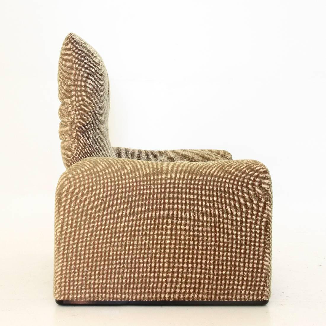 Late 20th Century Italian 675 Maralunga Armchair by Vico Magistretti for Cassina, 1973