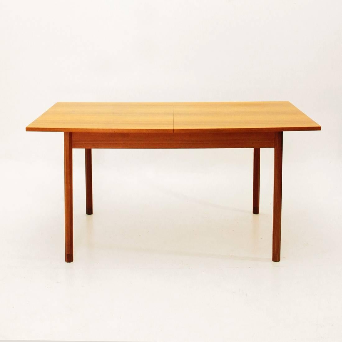 Italian Rosewood Extensible Table, 1960s In Good Condition In Savona, IT