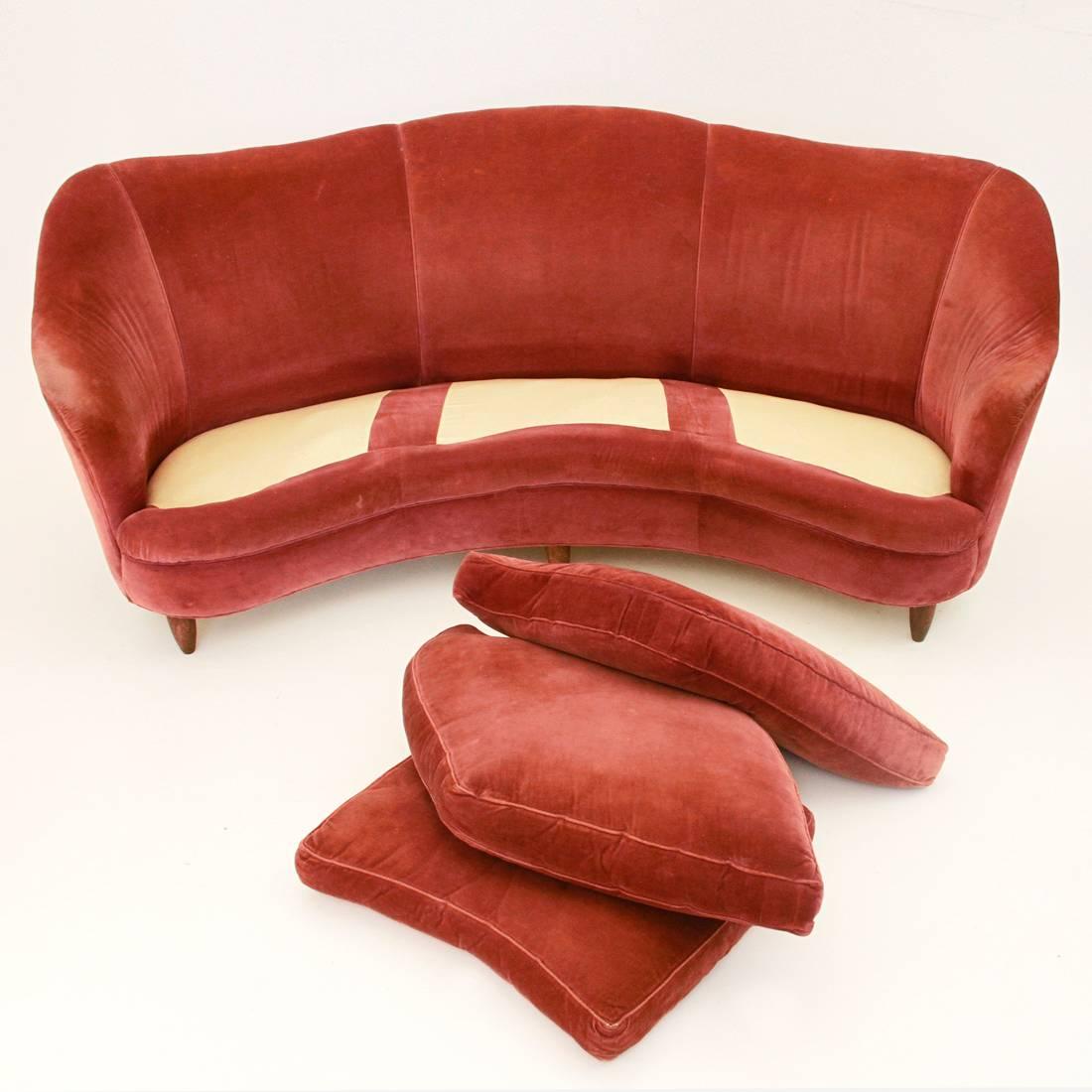 Italian Curved Velvet Sofa, 1950s 3
