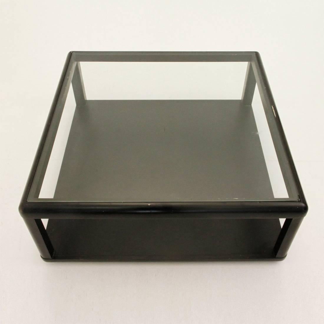 Mid-Century Modern wodden black square Model T114 Coffee Table by Centro Progetti Tecno, 1975