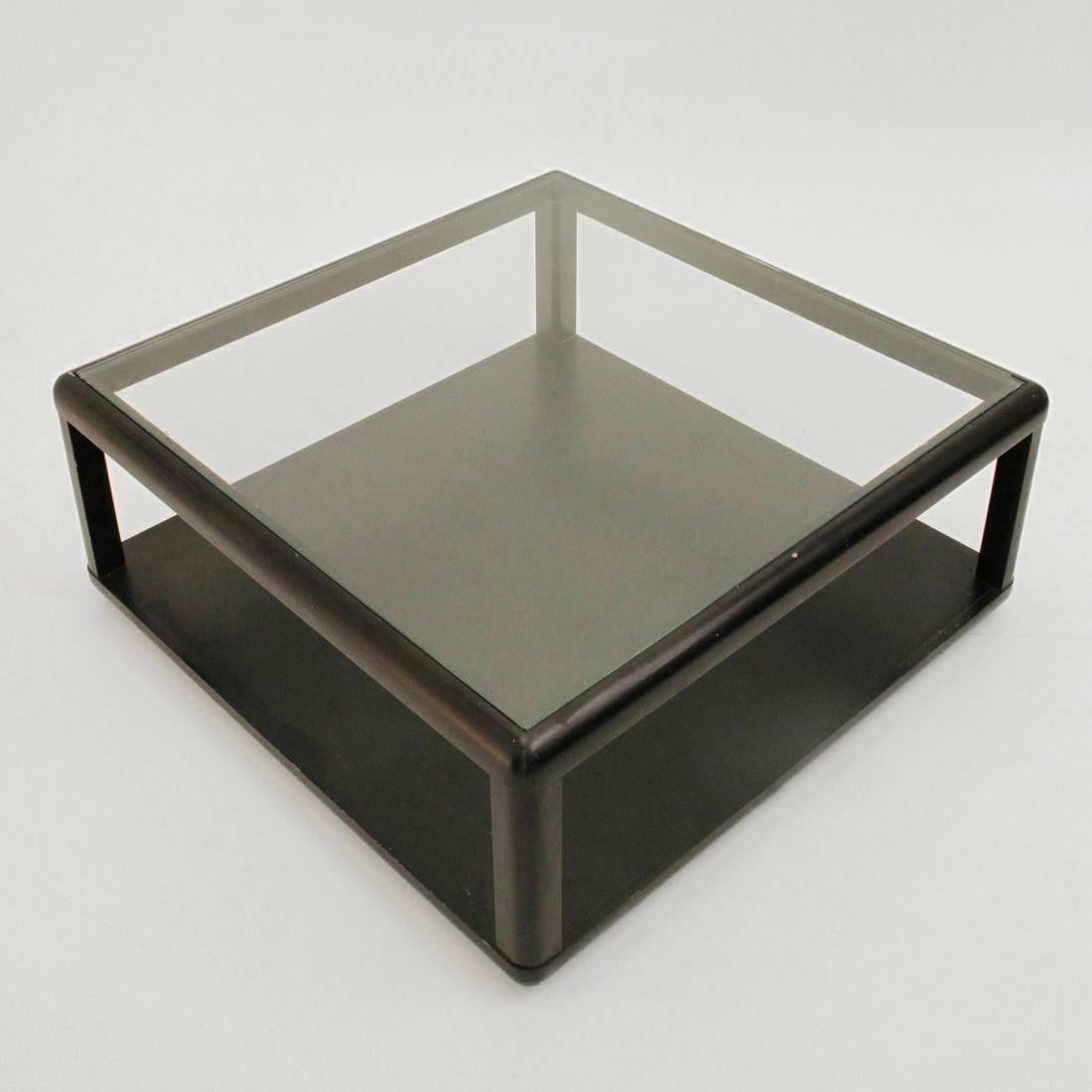 Late 20th Century wodden black square Model T114 Coffee Table by Centro Progetti Tecno, 1975