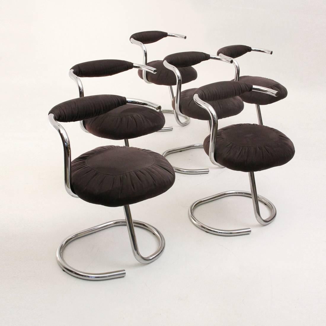 Lot of six chairs designed by Giotto Stoppino in the 1970s.
Chromed tubolar structure with seat and back padded and lined with fabric.
Excellent general condition.

Dimensions: Width 54 cm, depth 54 cm, height 75 cm, seat height 50 cm.