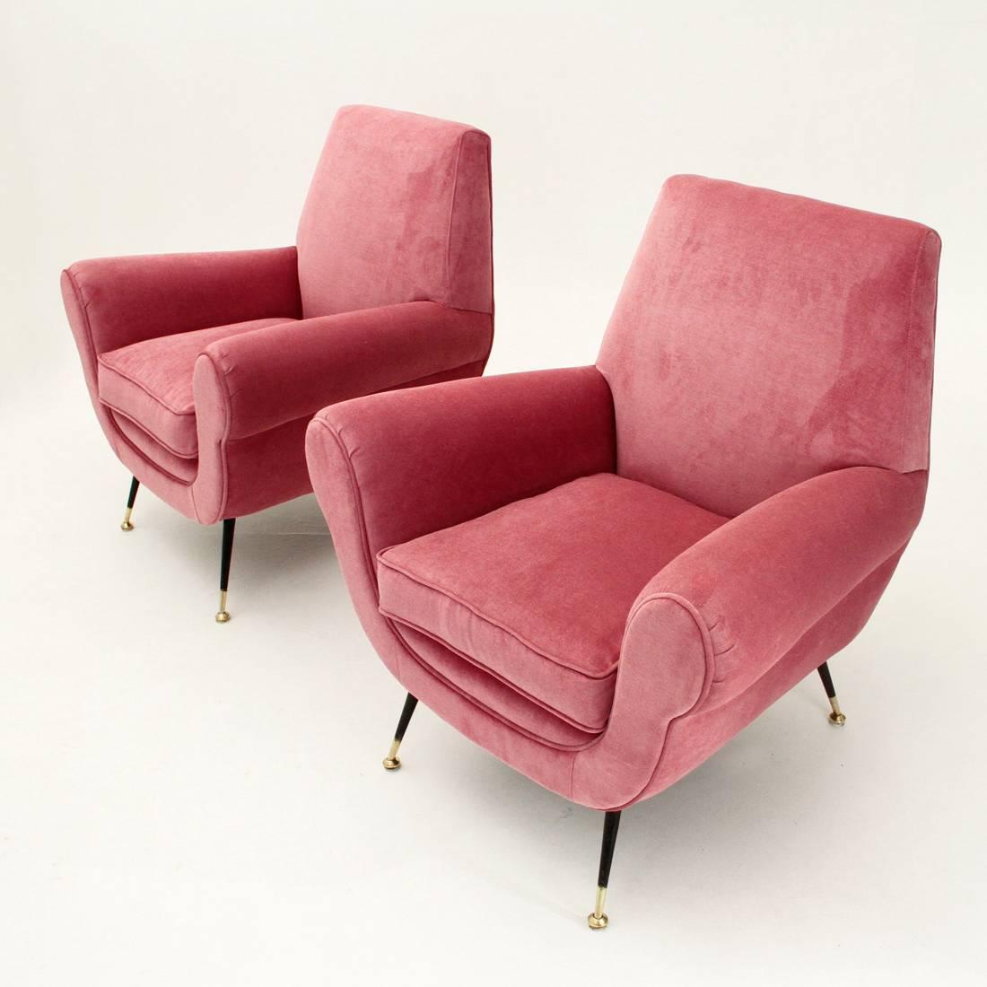 Italian Pink Velvet Armchair In Excellent Condition In Savona, IT