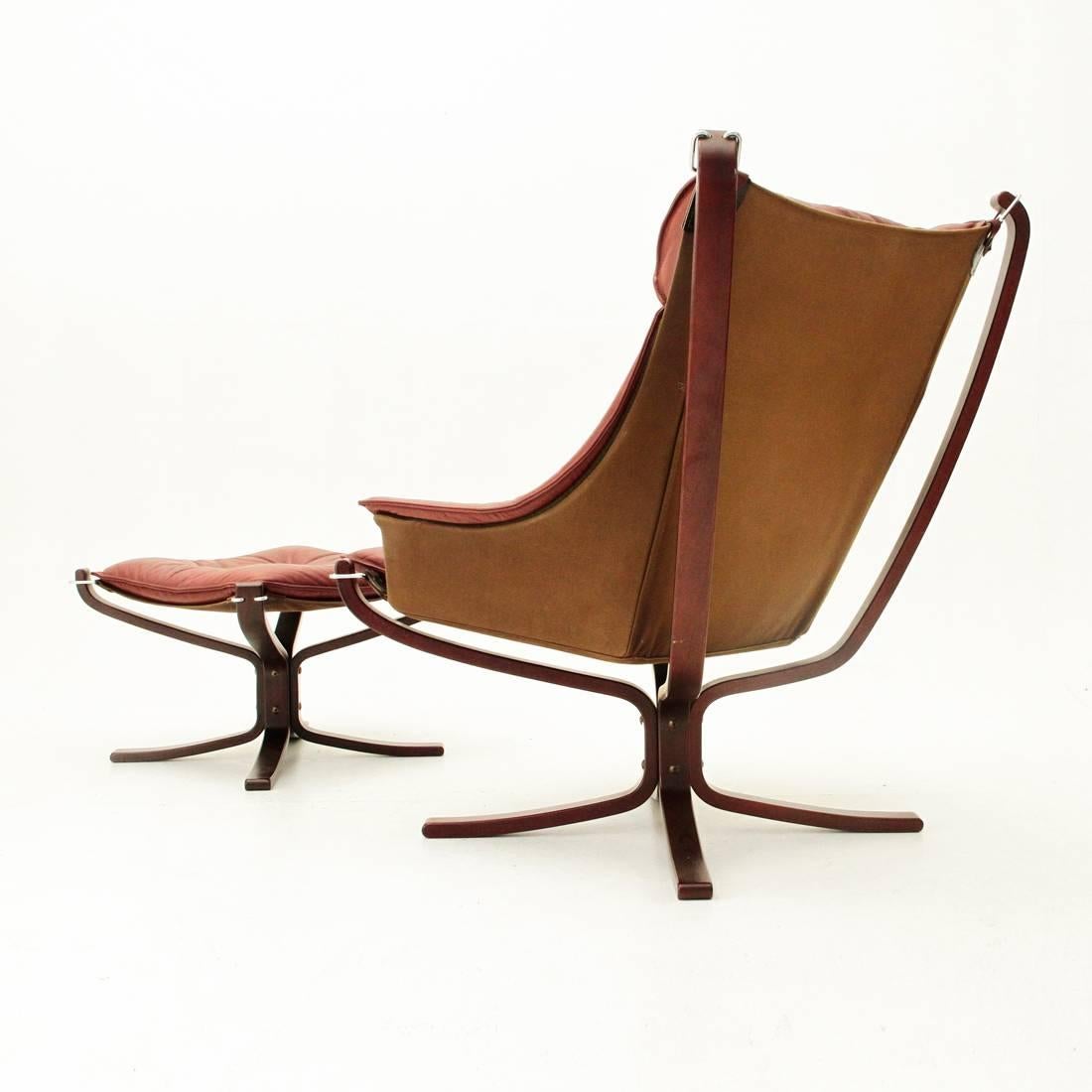 Mid-Century Modern Falcon Lounge Chair and Pouf by Sigurd Ressell for Poltrona Frau