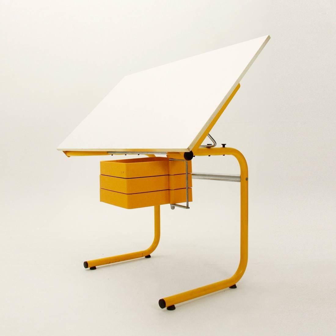 Pupil Recliner Top Desk by Anna Anselmi for Bieffeplast, 1970s In Good Condition In Savona, IT
