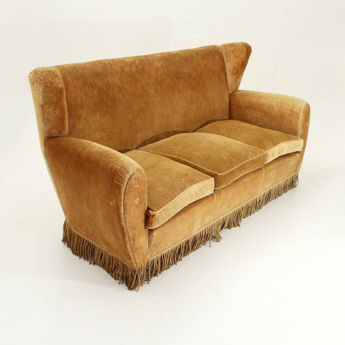 Mid-Century Modern Italian Three-Seat Sofa by Poltrona Frau