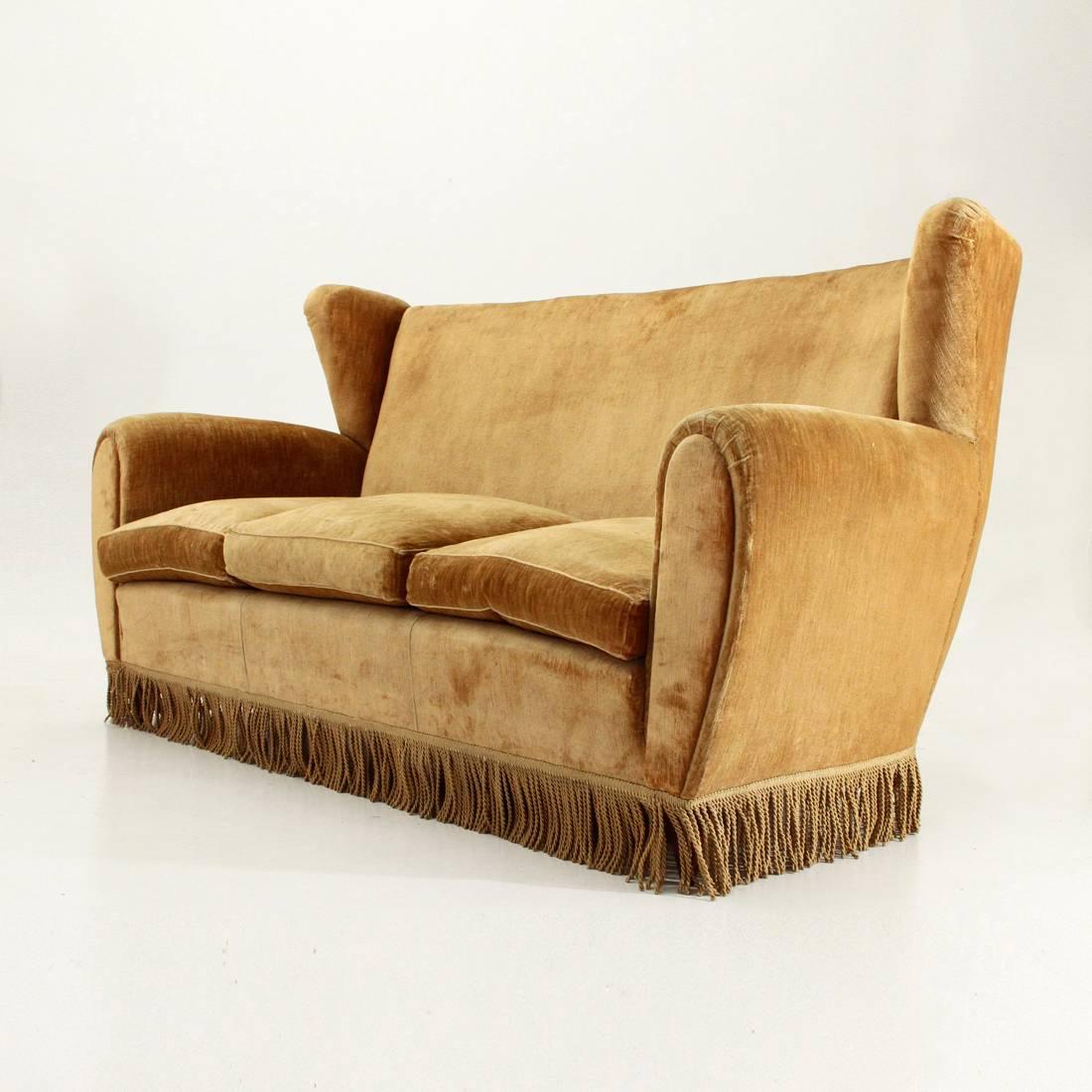 Italian Three-Seat Sofa by Poltrona Frau 1