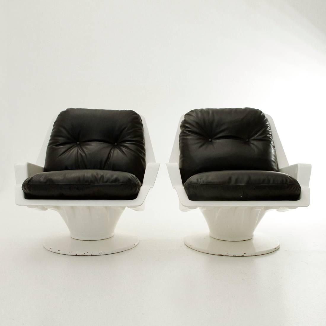 Mid-Century Modern Two Nike Armchairs by Richard Neagle for Sormani