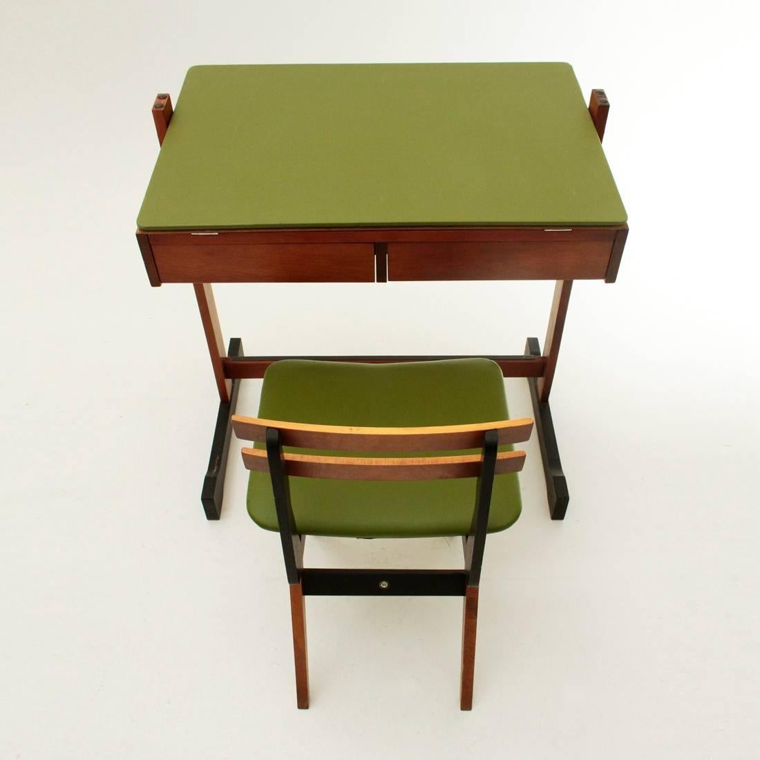 Mid-Century Modern Desk and Chair by Reguitti