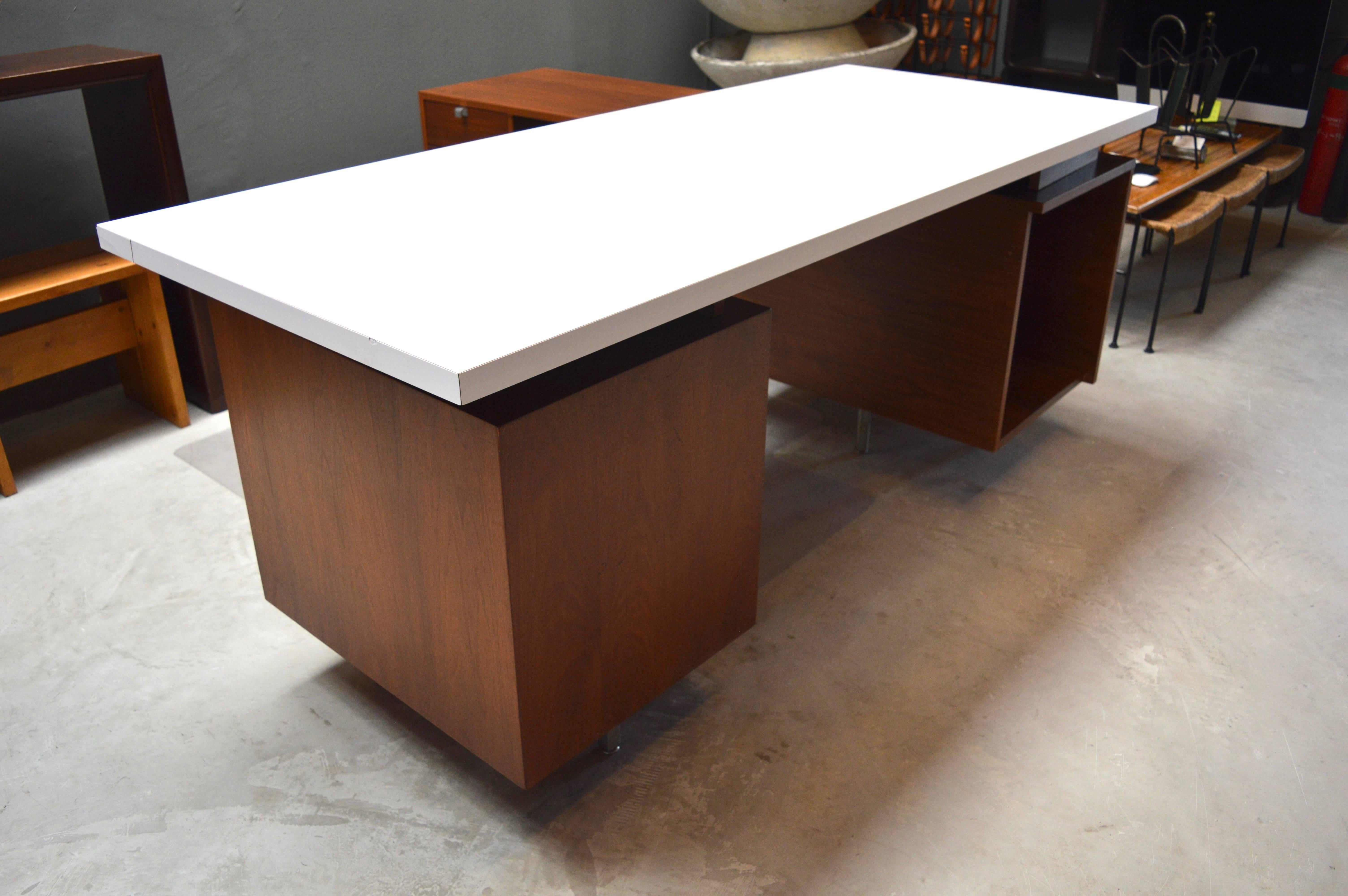 Mid-20th Century George Nelson Desk with Return With Dry Erase Formica Top