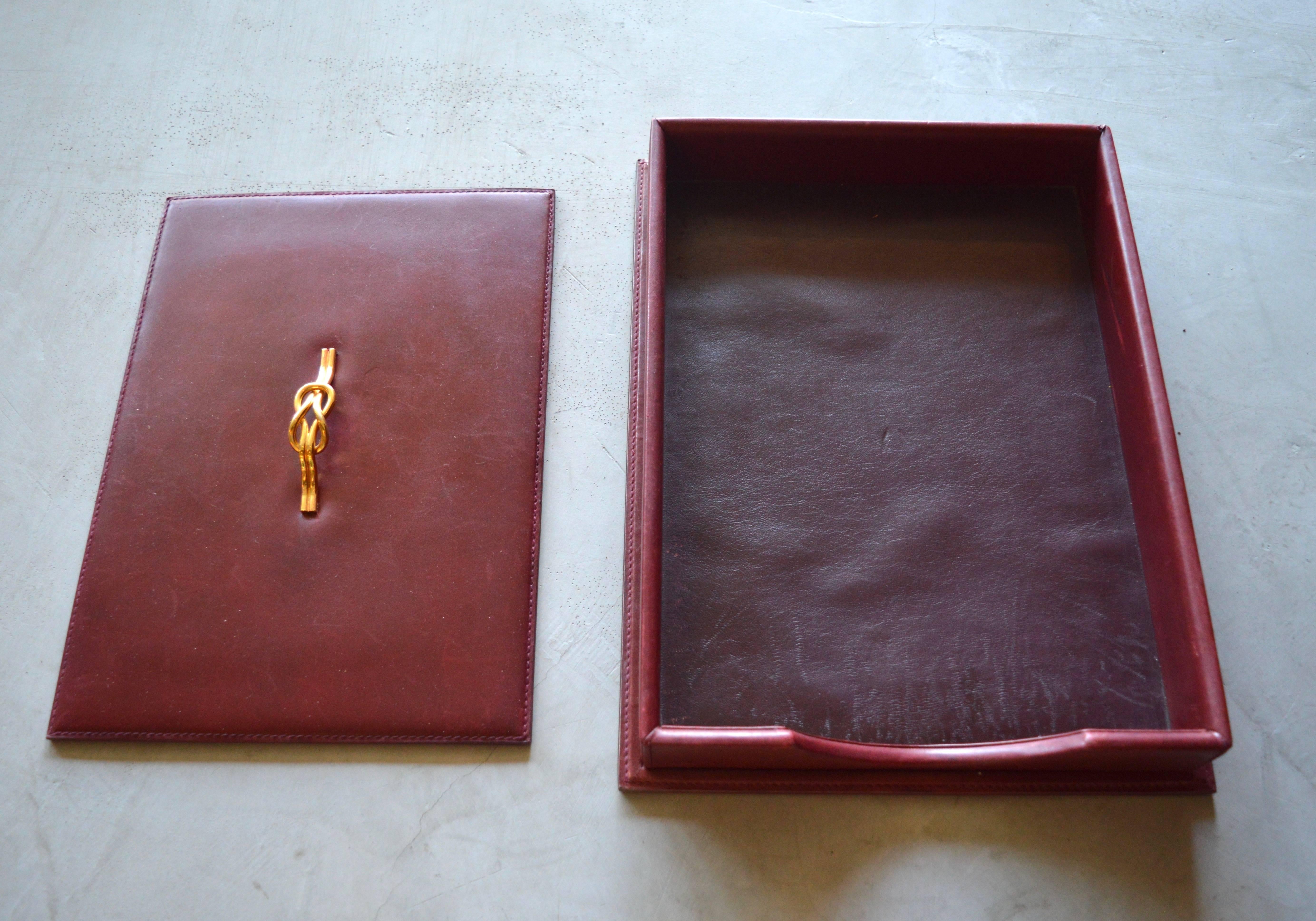 Italian Gucci Desk Set in Leather and Brass