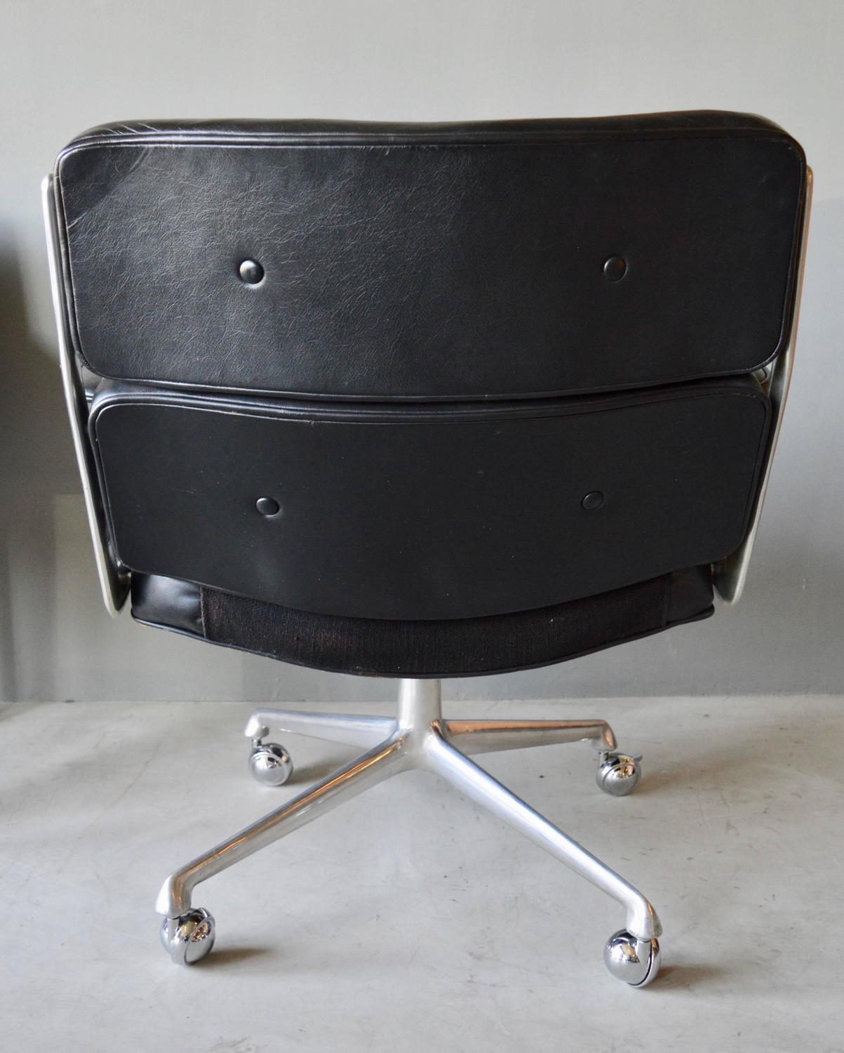 Vintage Black Leather Eames Time Life Chair For Sale at 1stdibs