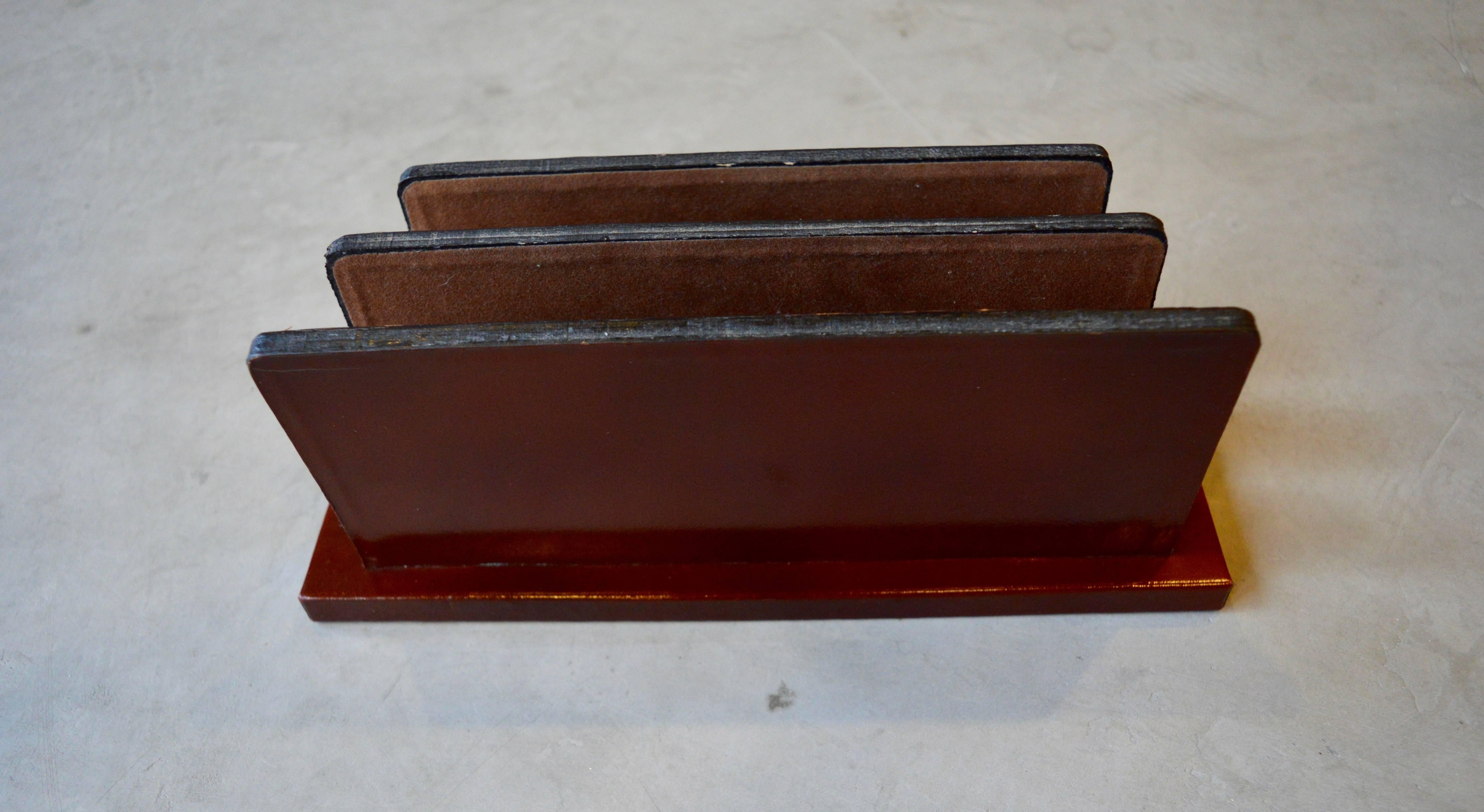 French Leather Desktop Letter Holder In Excellent Condition In Los Angeles, CA