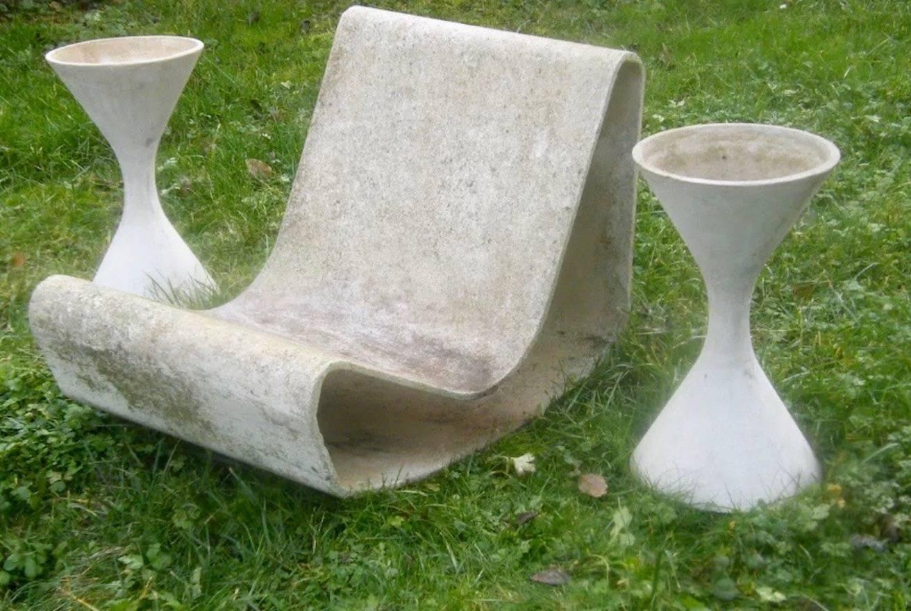 Swiss Willy Guhl Loop Chair and Matching Hourglass Planters