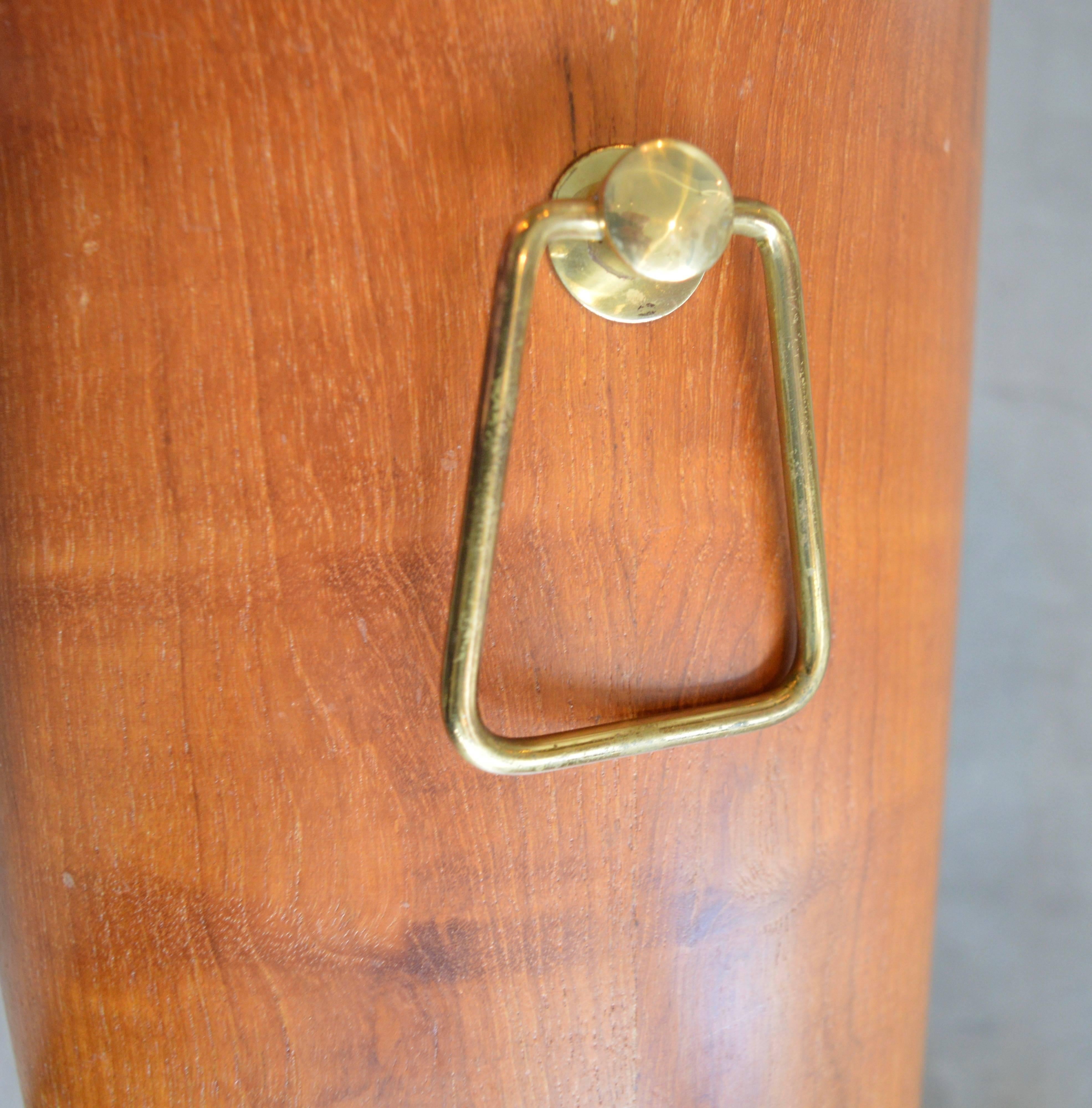 Teak and Brass Ice Bucket In Excellent Condition In Los Angeles, CA