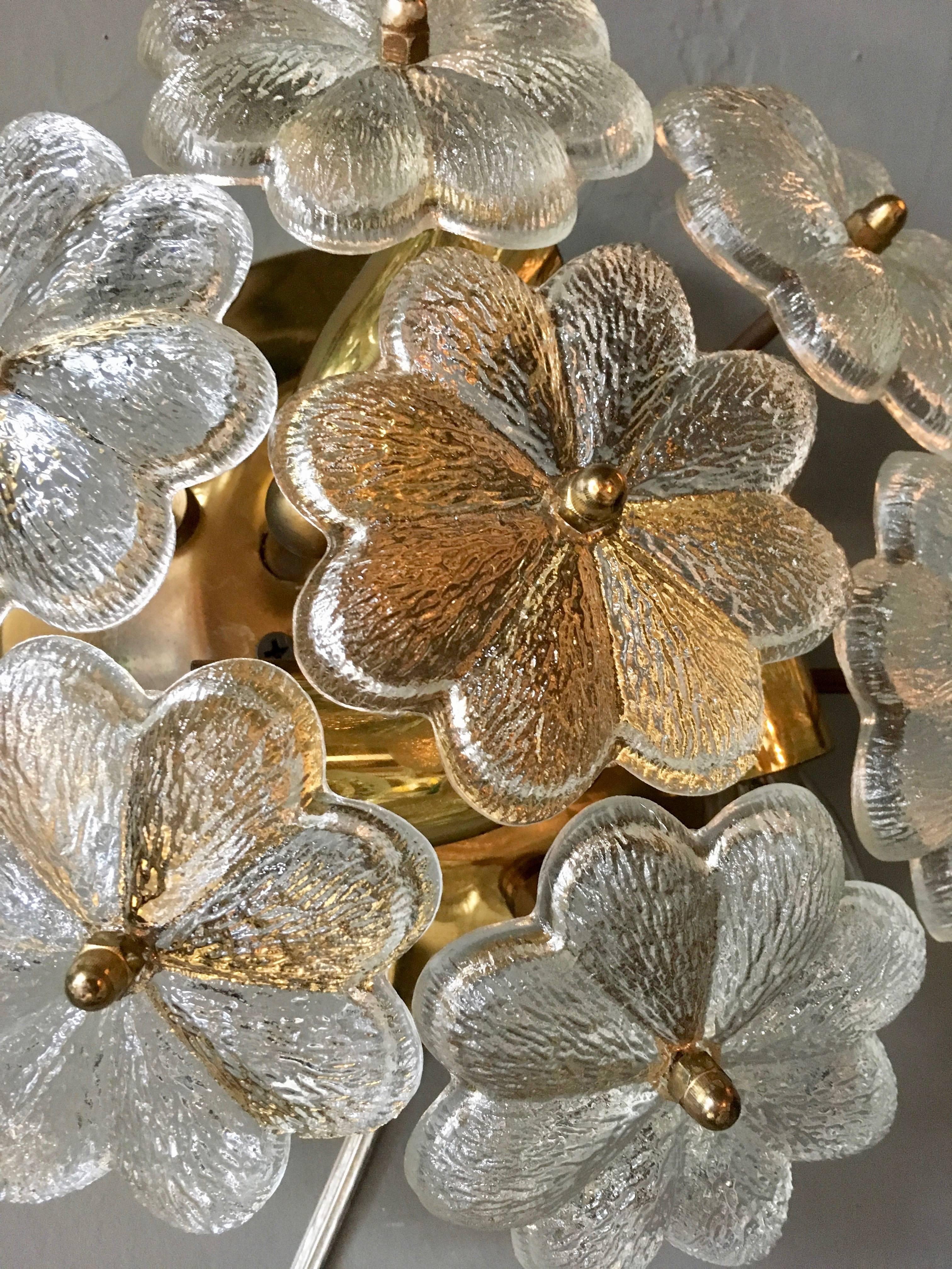 Ernste Palme Brass and Glass Floral Sconce In Excellent Condition In Los Angeles, CA