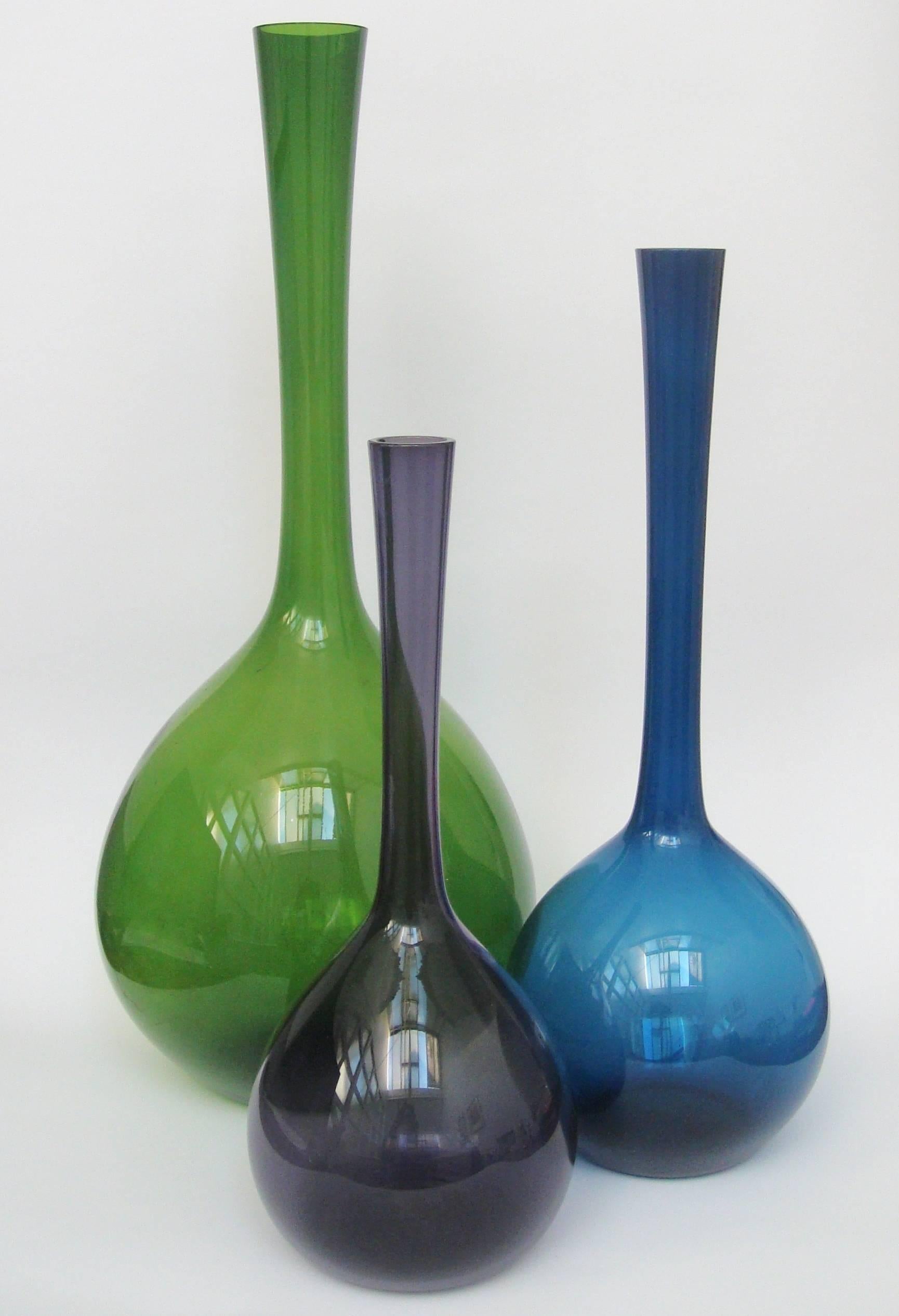 Three Swedish 1950s Blomglas Vases Designed by Arthur Percy for Gullaskruf In Excellent Condition In London, GB