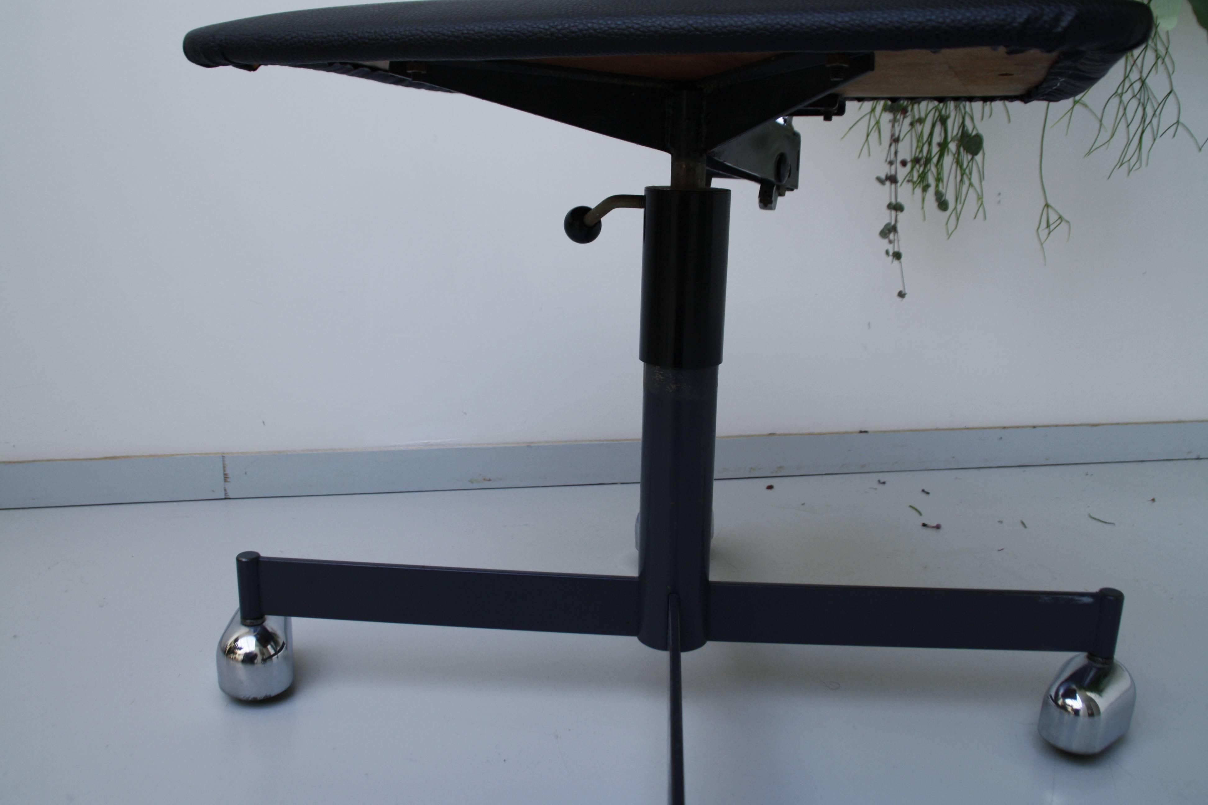 Danish Modern Kevi Adjustable Desk Chair Black Leatherette For Sale 2