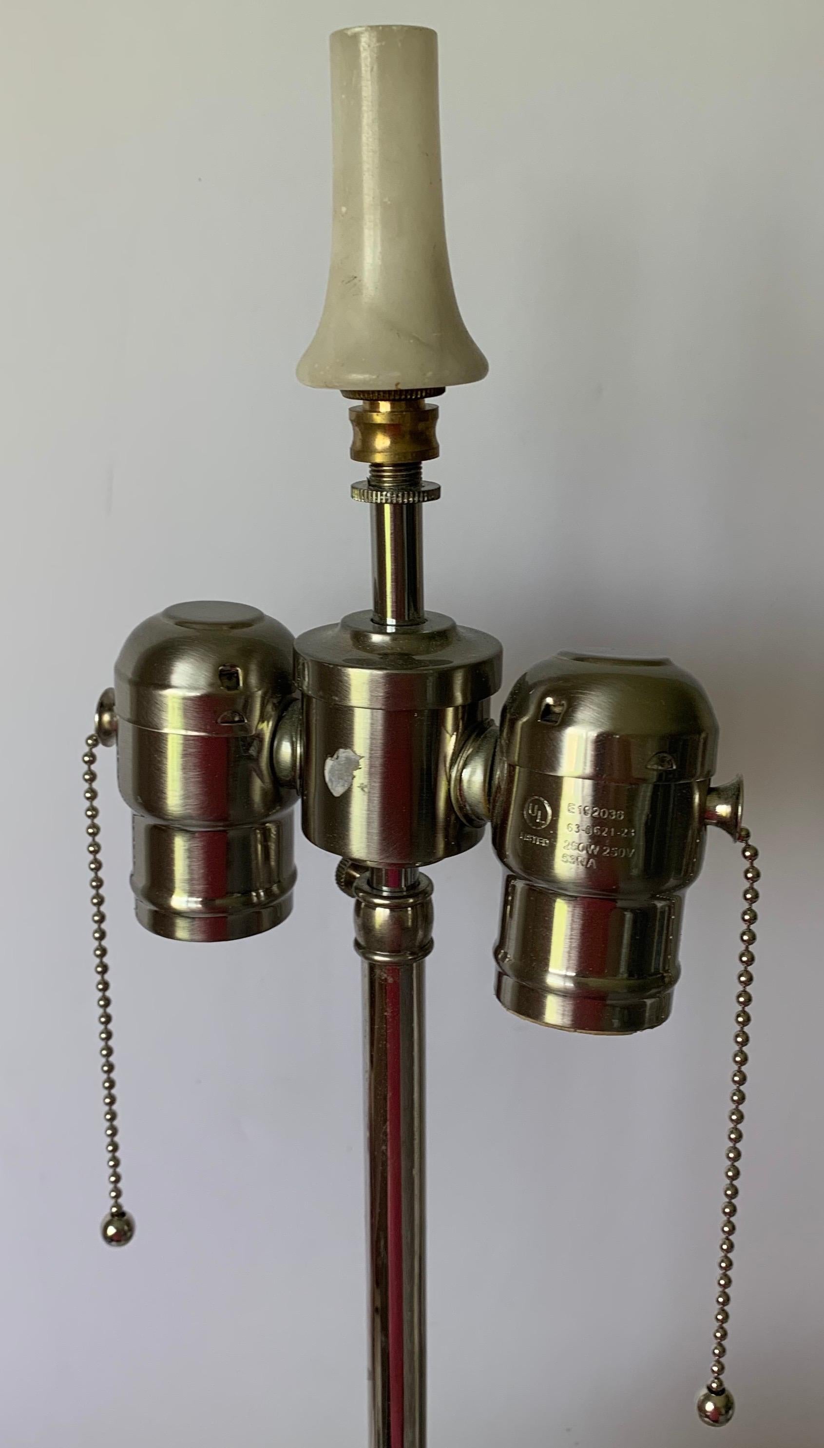 Marble Pagoda Chinoiserie Table Lamp In Good Condition For Sale In Stamford, CT