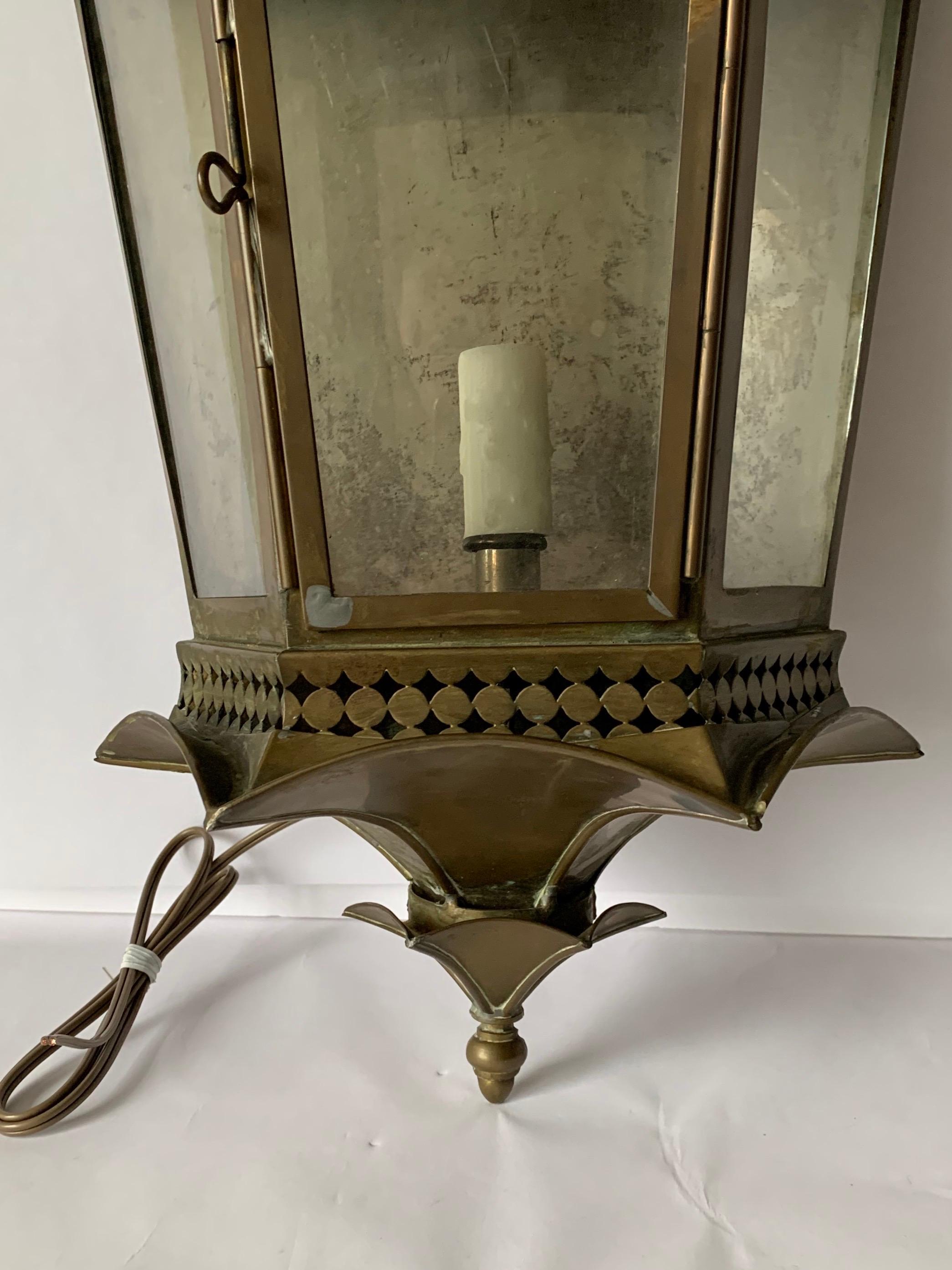 Italian Brass Pagoda Large Sconce For Sale 2