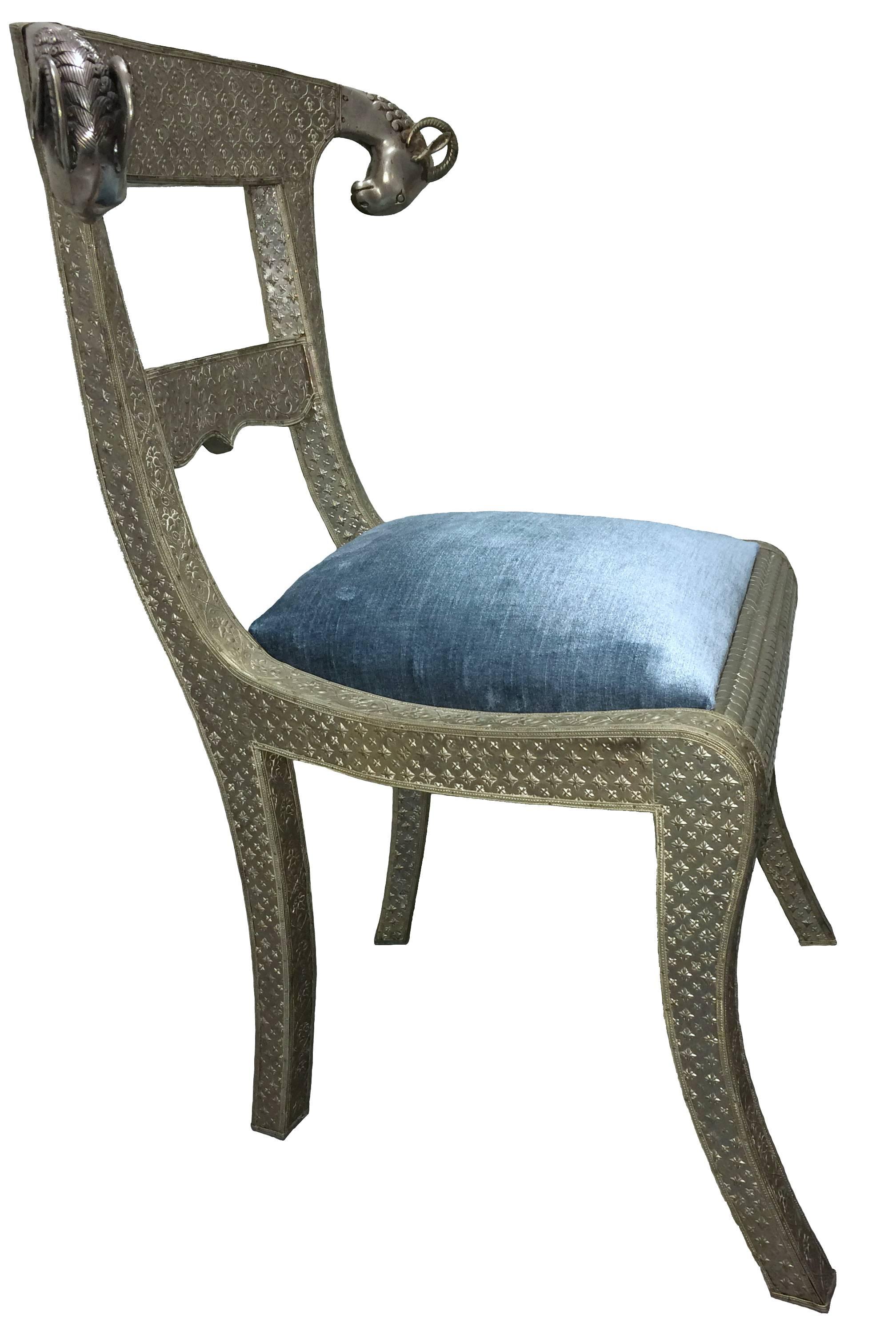 repousse chair