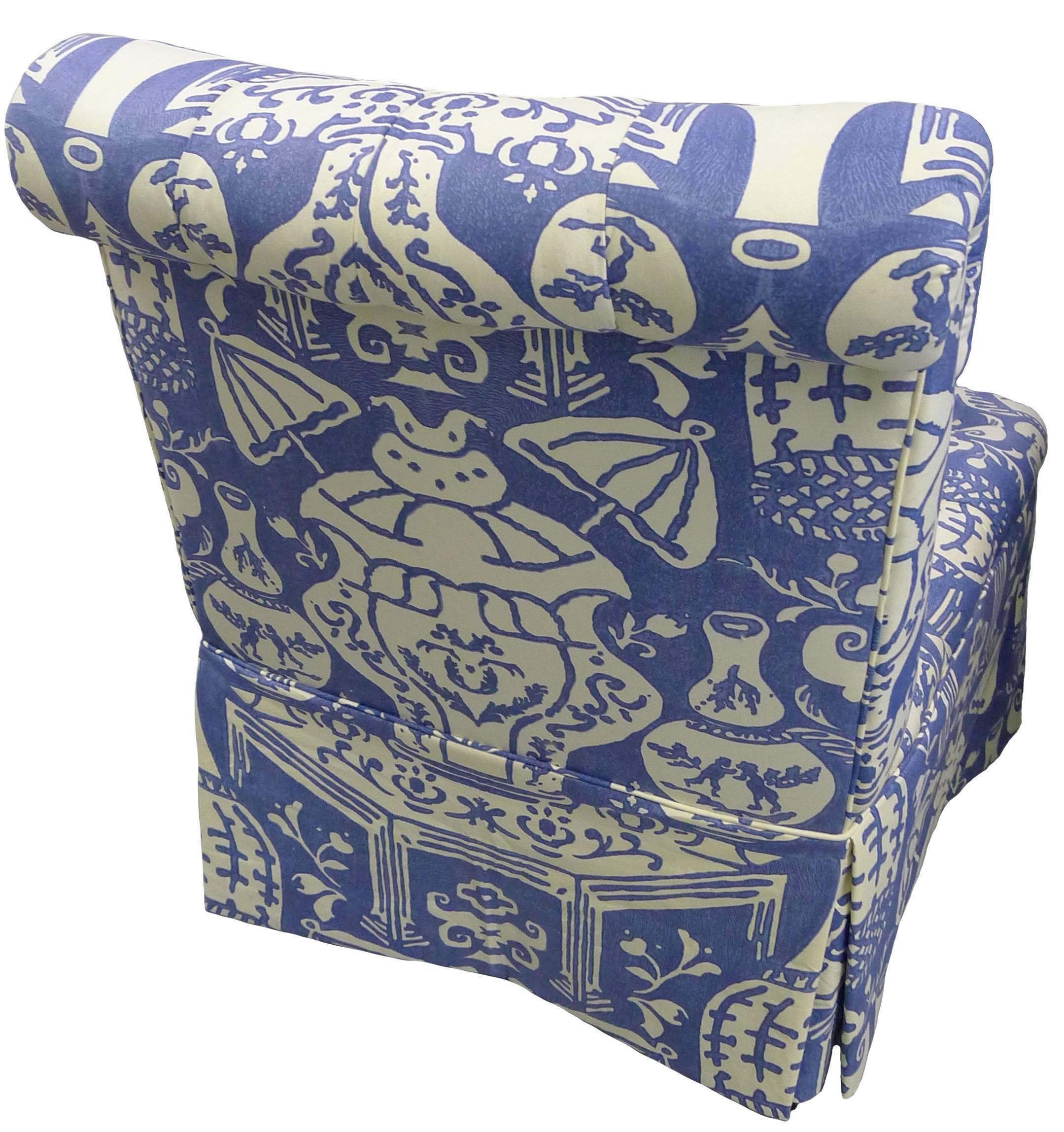 David Hicks the Vase Blue Upholstered Slipper Chair im Zustand „Hervorragend“ in Stamford, CT