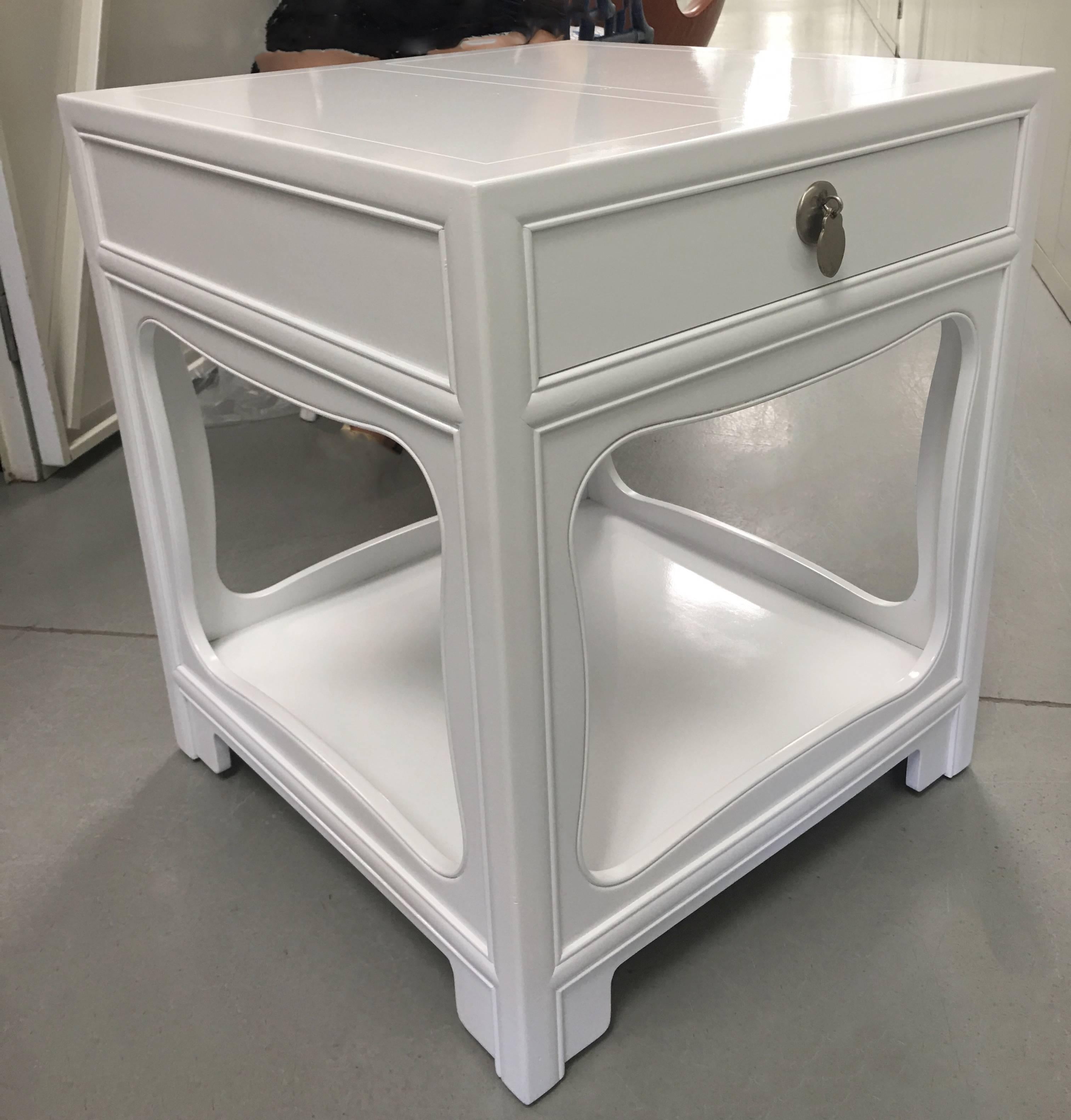 Michael Taylor for Baker Far East White Nightstands, Pair In Excellent Condition In Stamford, CT