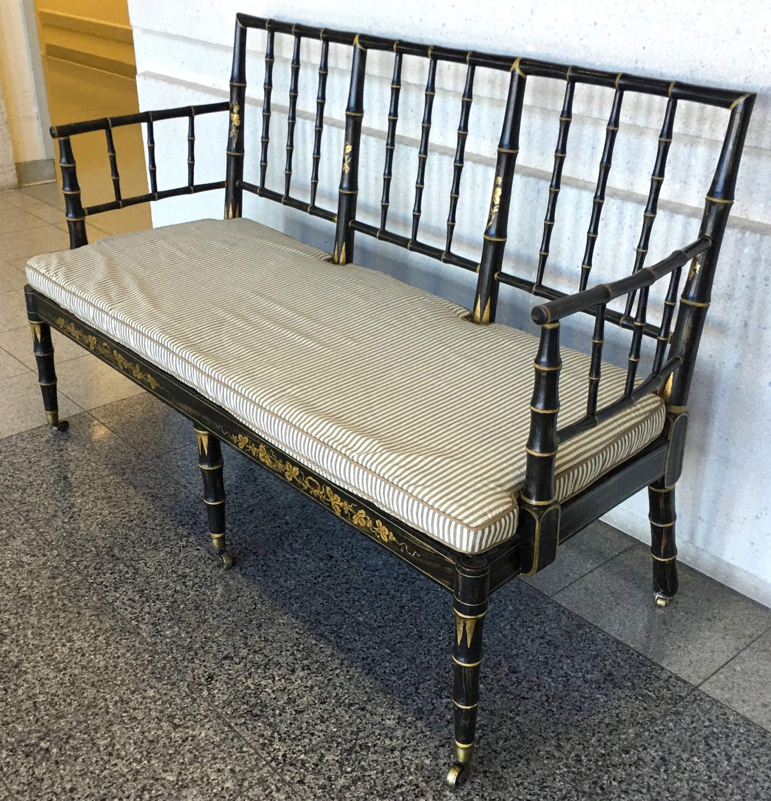 1840s English Regency Style Faux Bamboo Settee In Good Condition In Stamford, CT