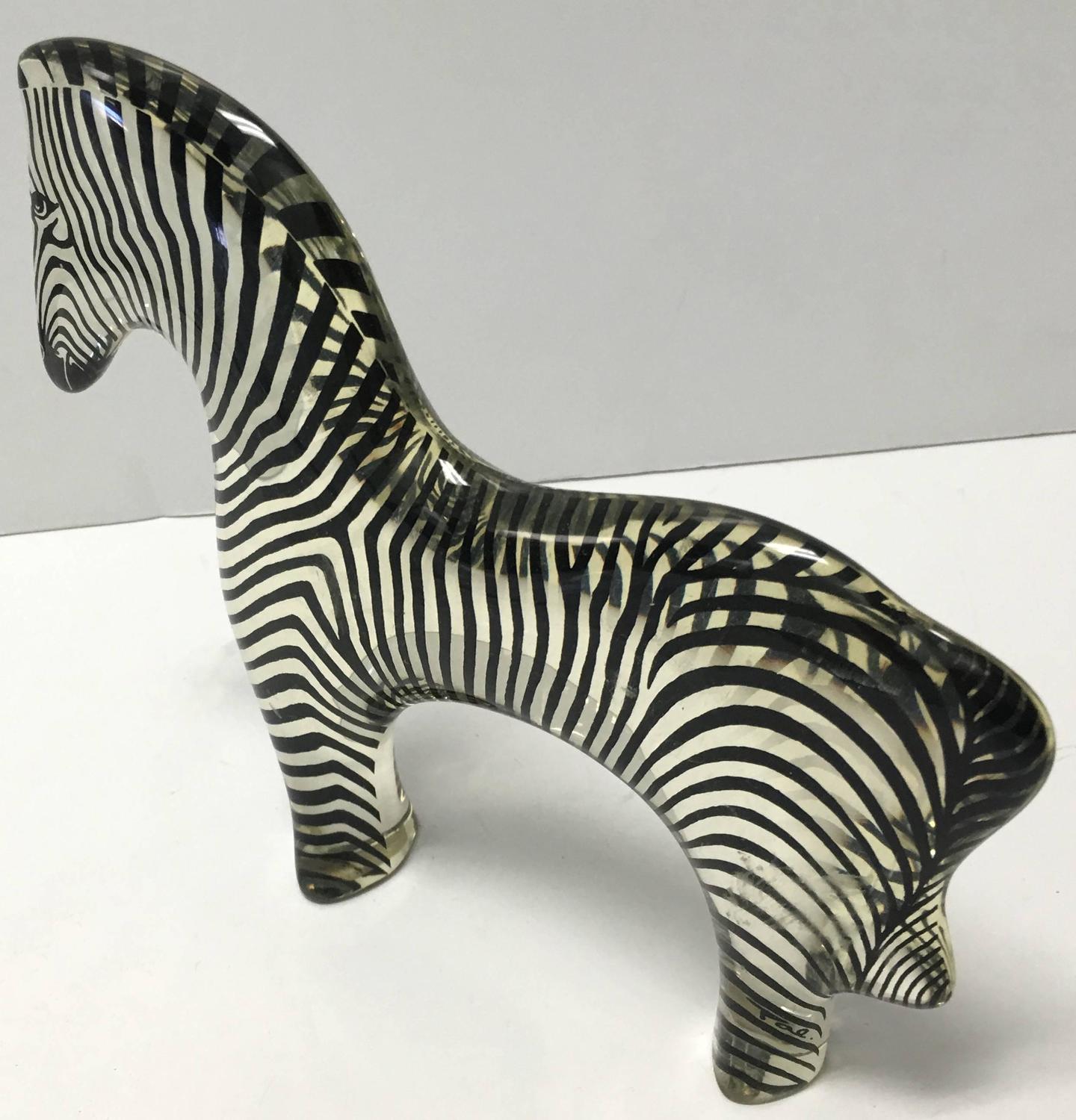 Abraham Palatnik Lucite Acrylic Large Zebra Sculpture For Sale at 1stdibs