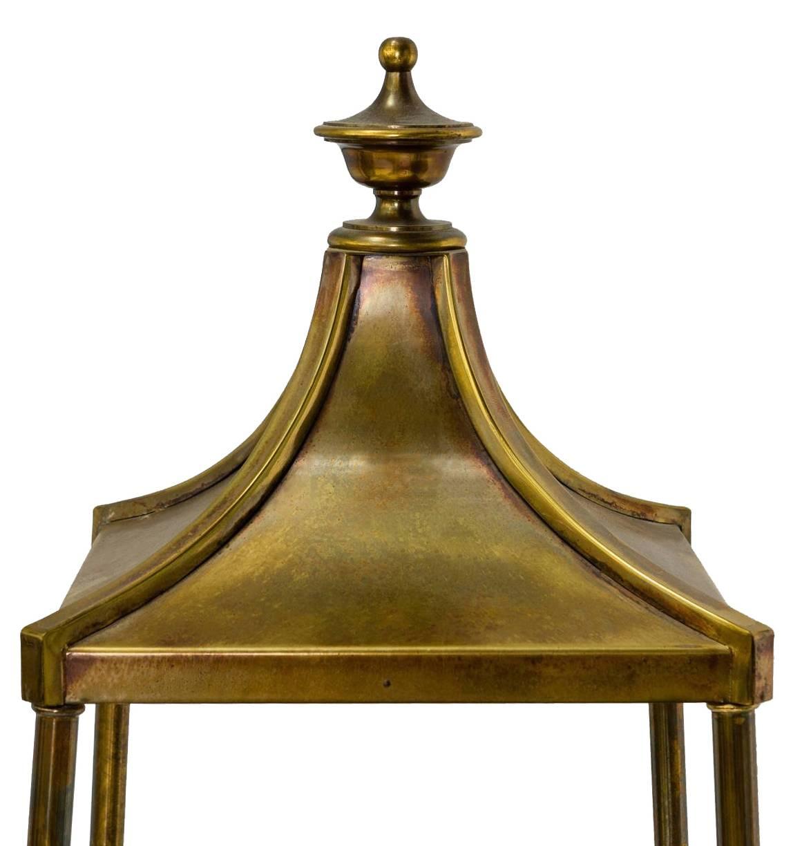 Chinoiserie Pair of Mastercraft Burnished Brass Obelisk Étagères