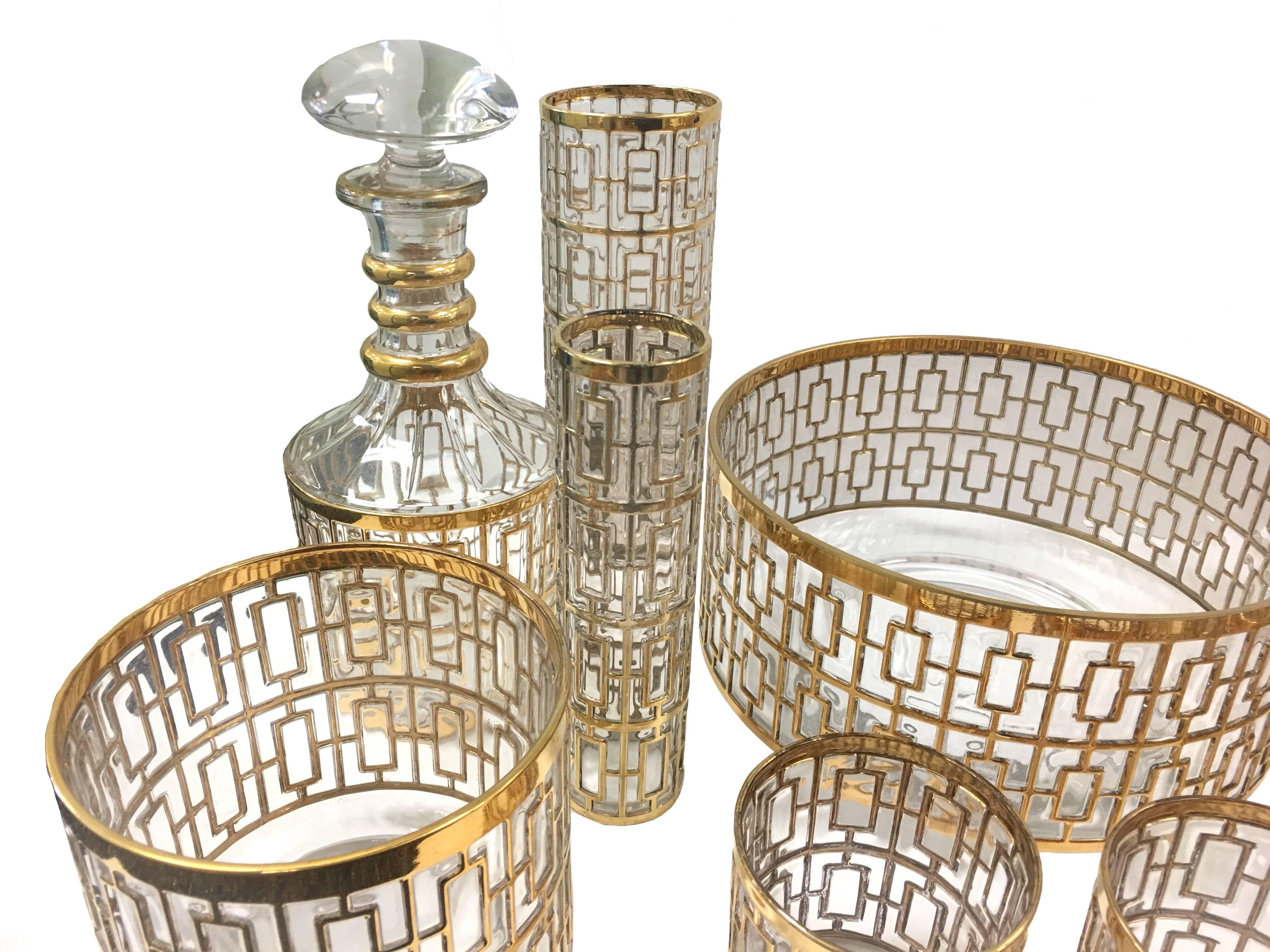 1960s Imperial Glass Shoji Gold Large Barware and Glasses Set In Good Condition In Stamford, CT