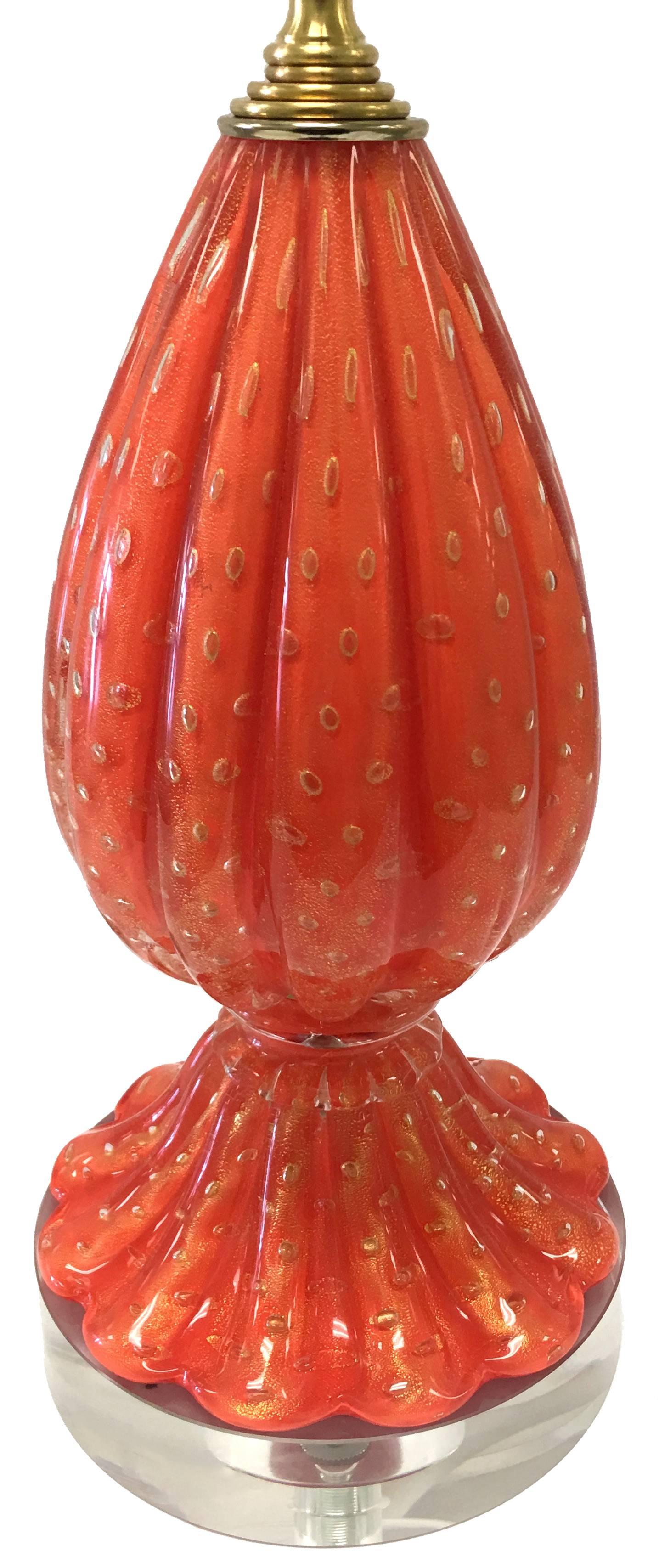 Barovier and Toso Murano Orange Glass Lamp In Good Condition For Sale In Stamford, CT