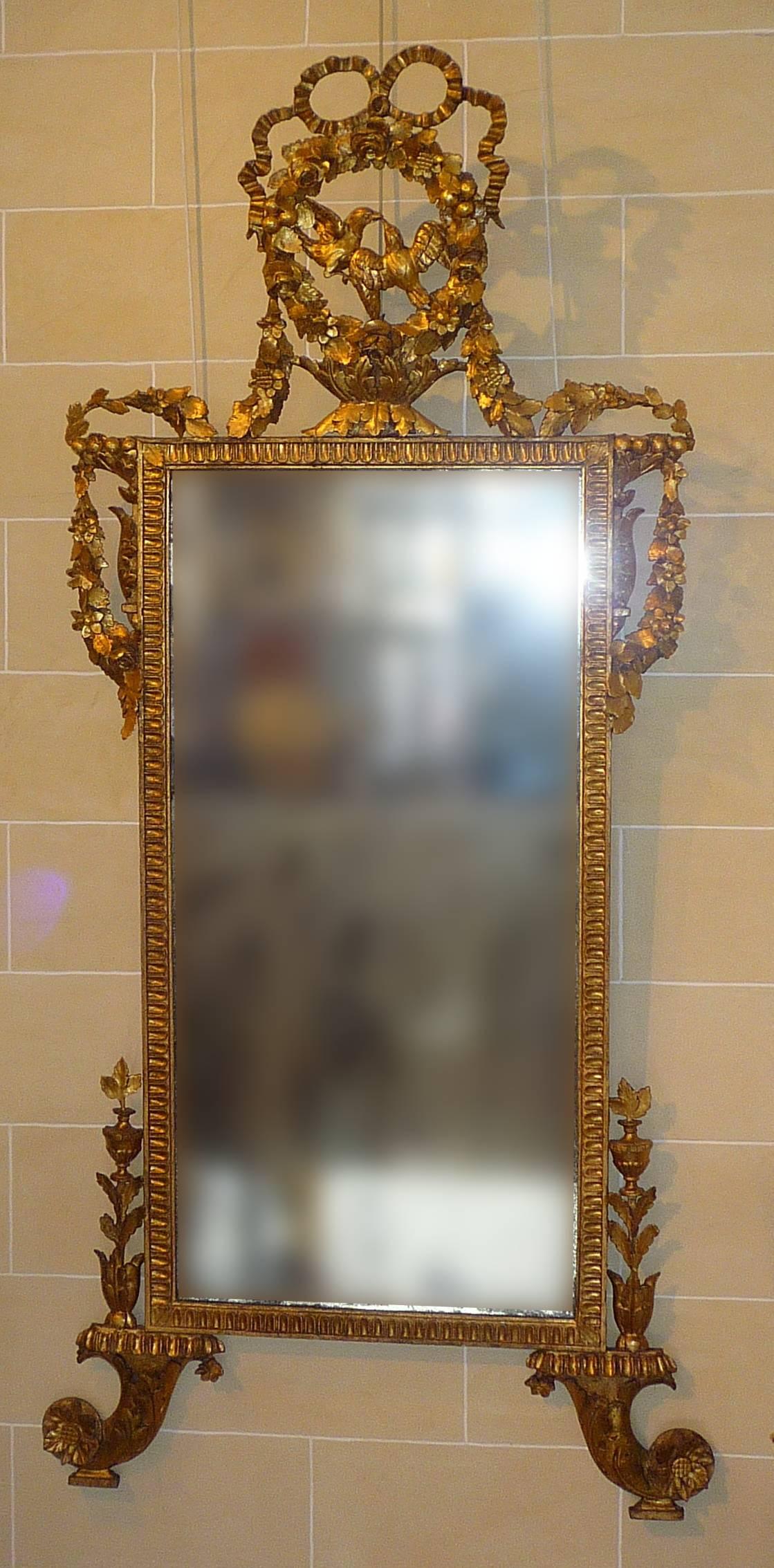 Louis XVI 18th Century Italian Tuscan Neoclassical Carved and Giltwood Mirror