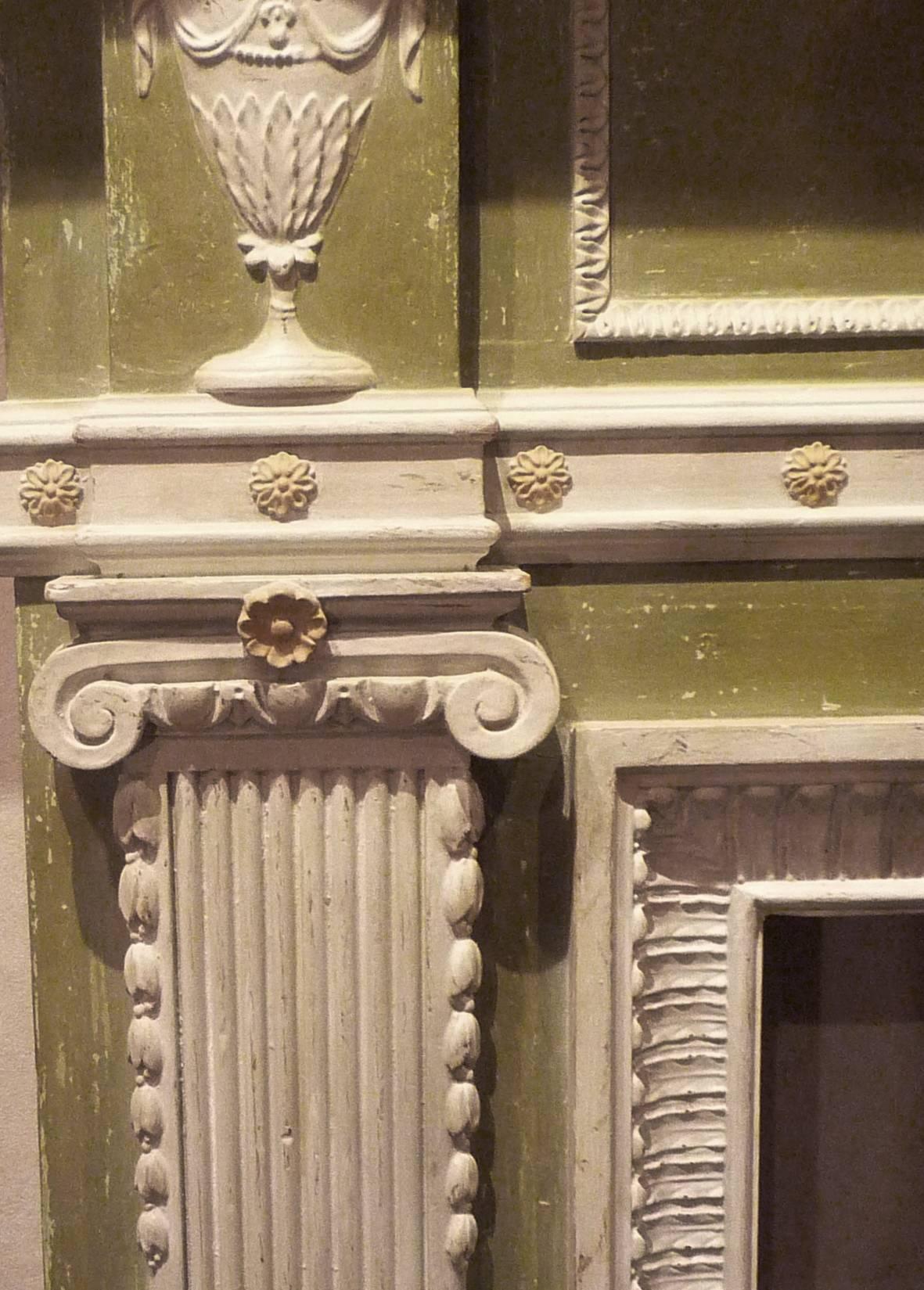 English Neoclassical Adam Style Carved and Painted Wood Fire Surround In Good Condition For Sale In Paris, FR
