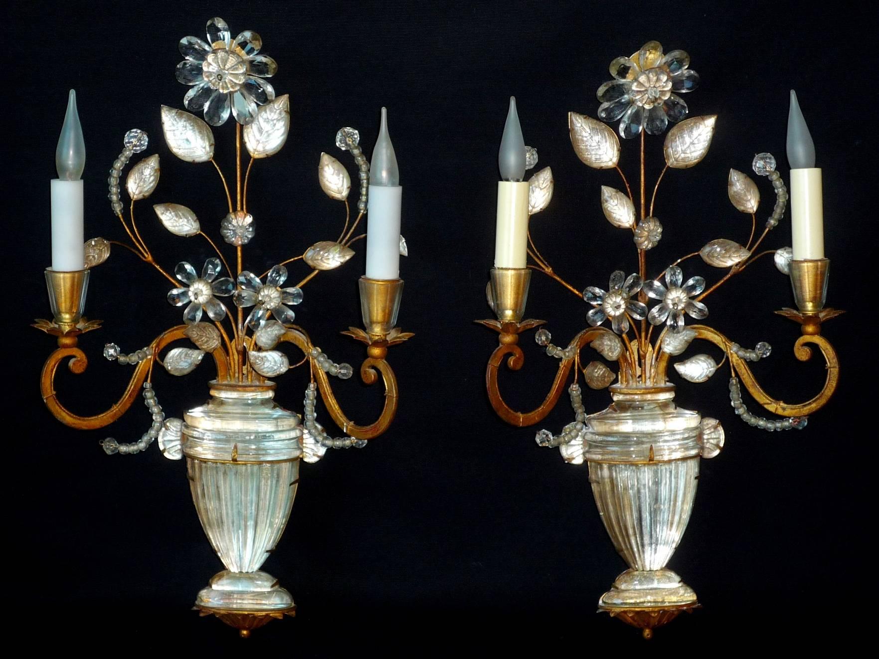 Early 20th Century Pair of French Gilt Iron and Crystal Sconces, Maison Baguès, circa 1925