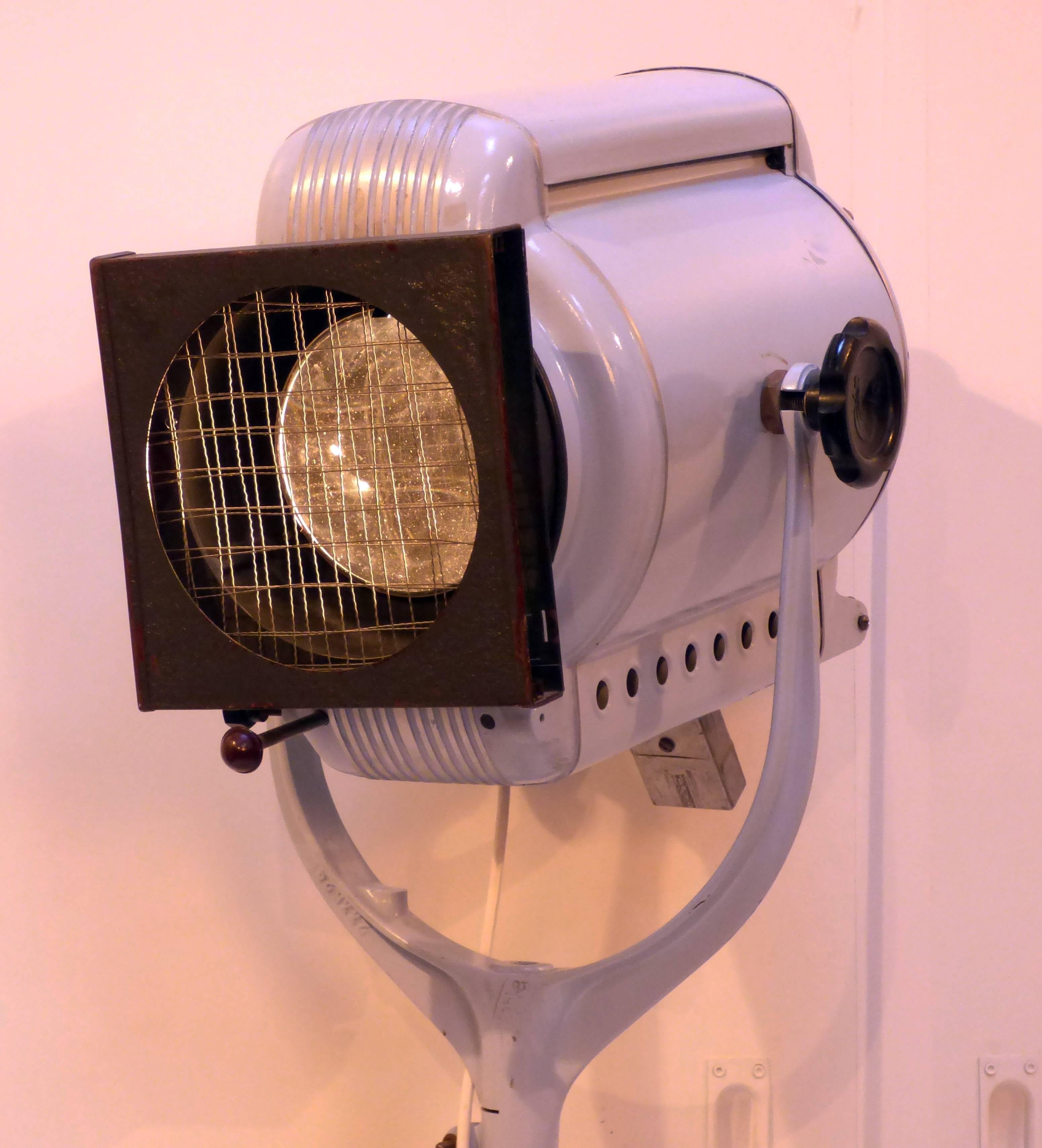 Belgian Movie or Theater Spot Light by ADB from 1950s In Good Condition For Sale In Dusseldorf, NRW