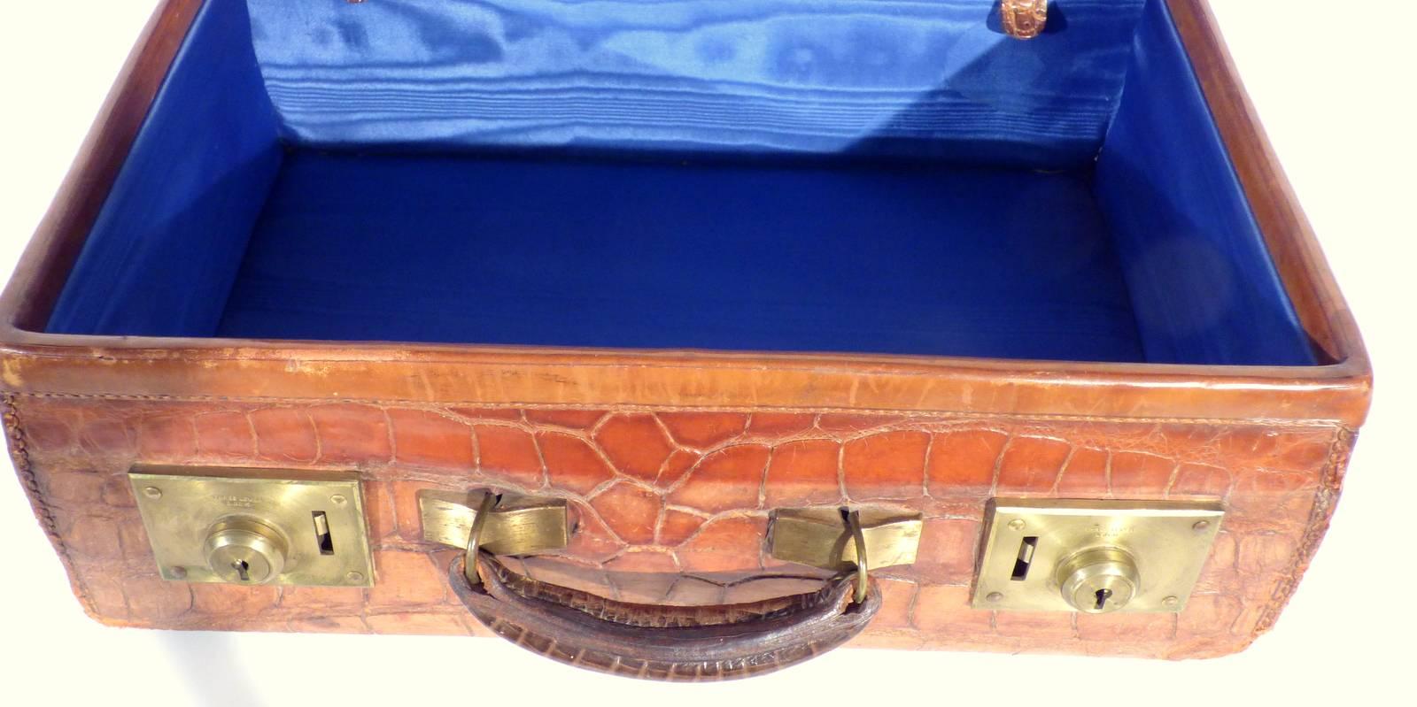 Crocodile Suitcase Luggage from Mid-20th Century For Sale 3
