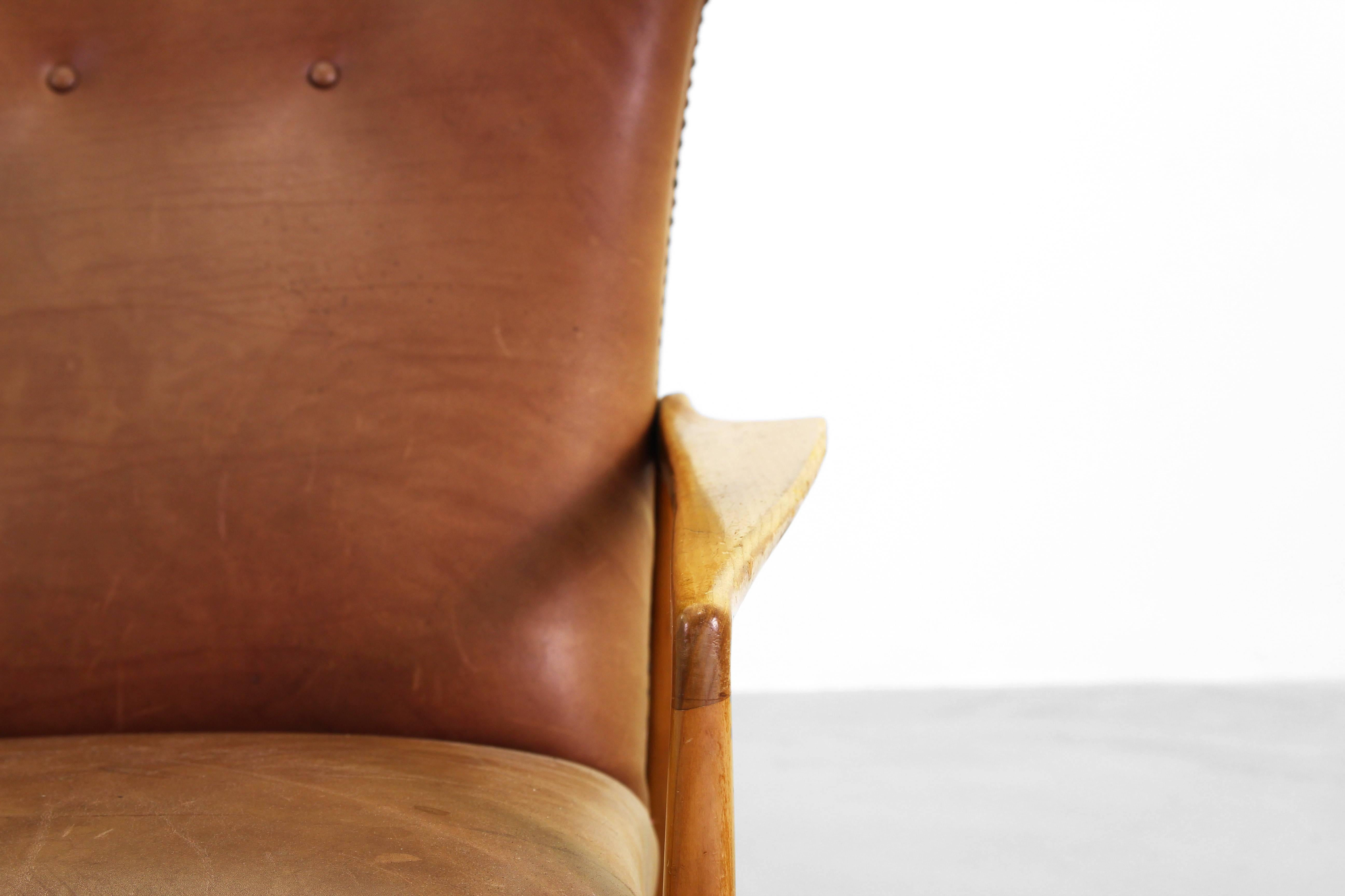 Beautiful Leather Lounge Wing Chair, German Design 3