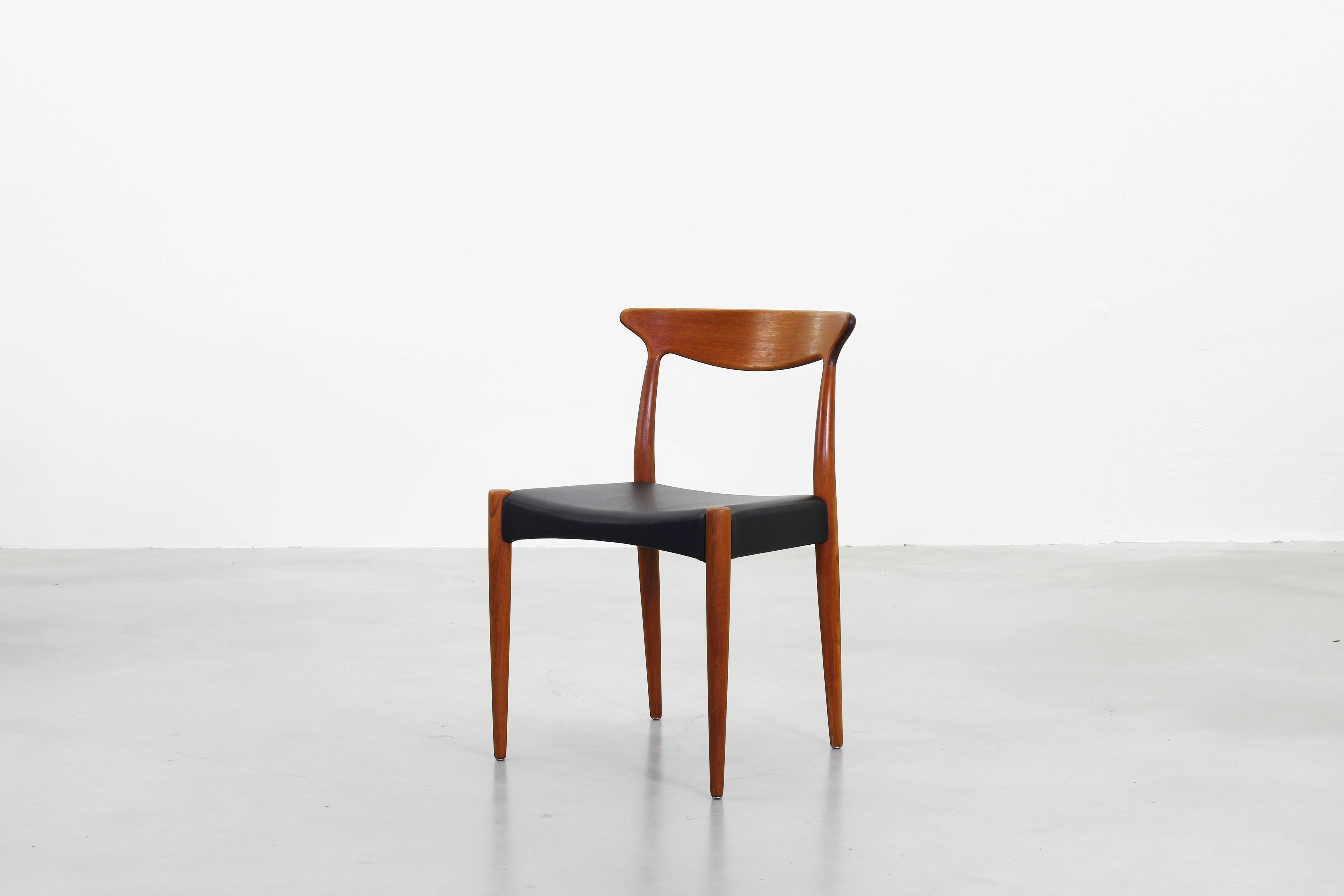 20th Century Set of Six Beautiful Dining Chairs by Arne Hovmand Olsen for Mogens Kold